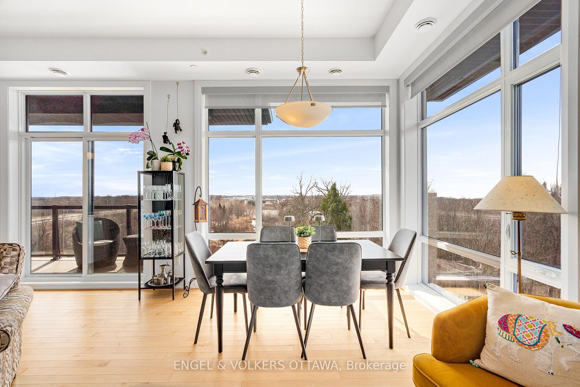 Photo 14 of Unit 402, 110 Cortile Private, Ottawa, Riverside South/Gloucester Glen — HOMEH