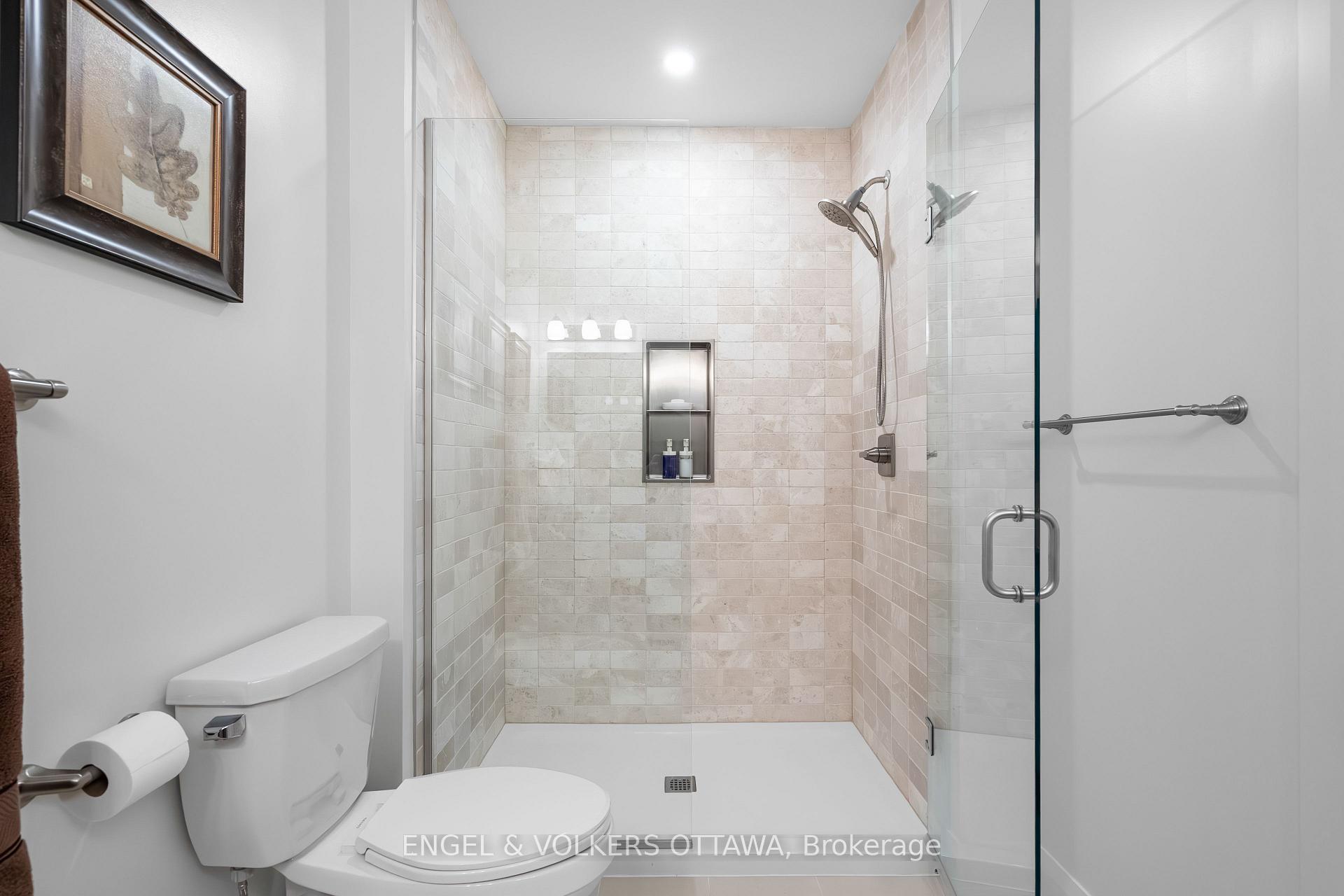 Photo 20 of Unit 402, 110 Cortile Private, Ottawa, Riverside South/Gloucester Glen — HOMEH