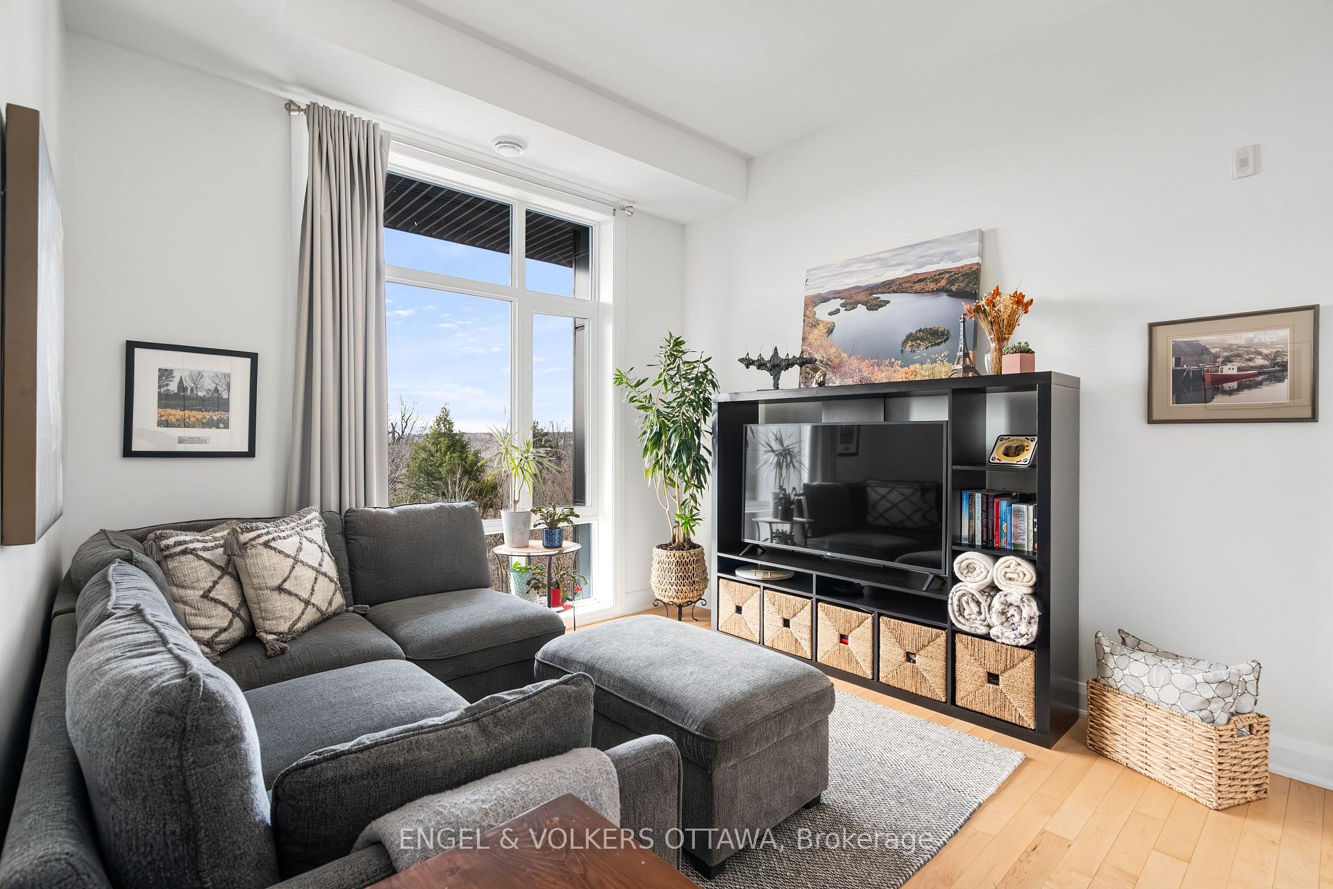 Photo 24 of Unit 402, 110 Cortile Private, Ottawa, Riverside South/Gloucester Glen — HOMEH