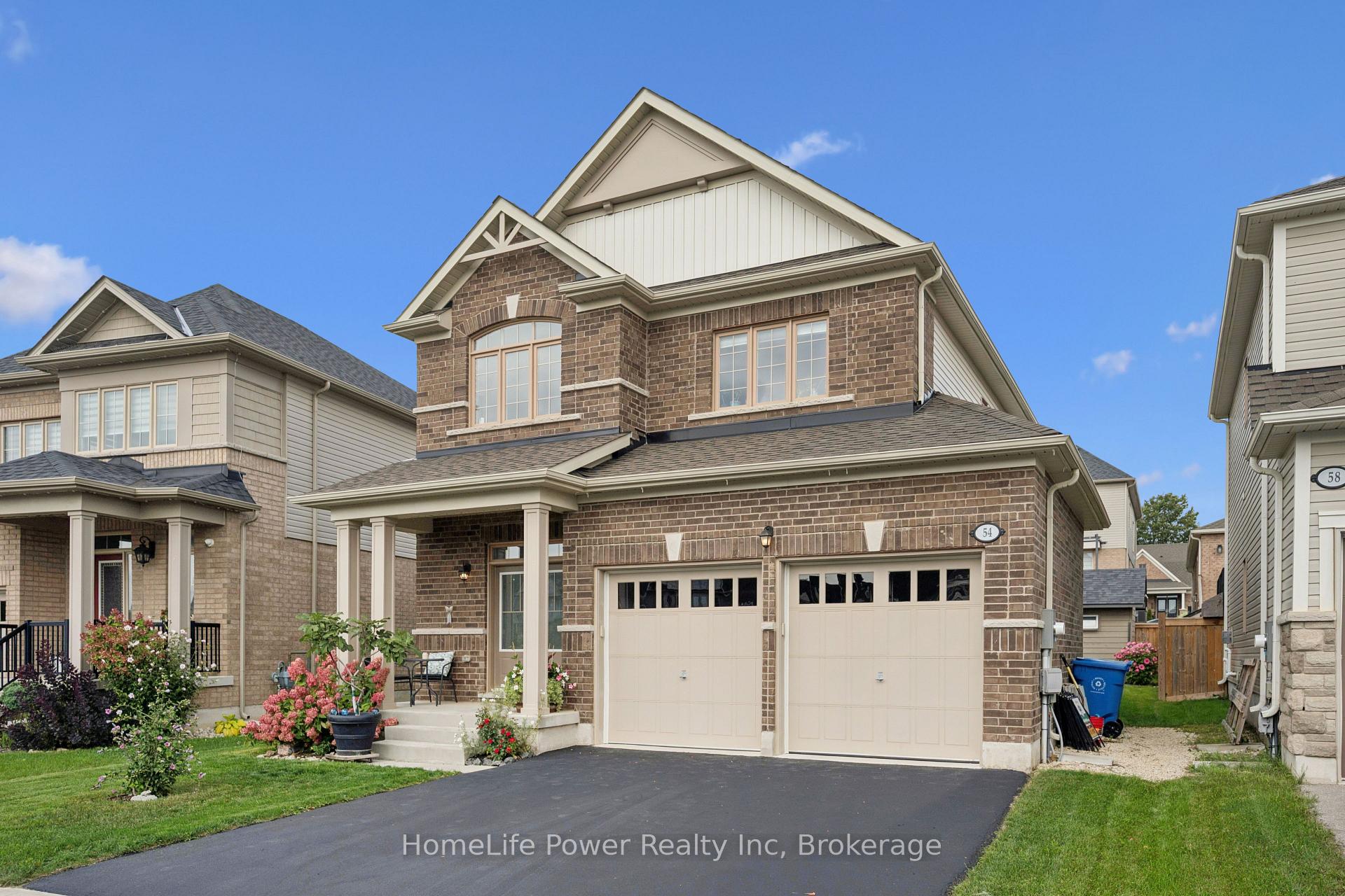 Photo 6 of 54 Elliot Avenue E, Centre Wellington, Fergus — HOMEH
