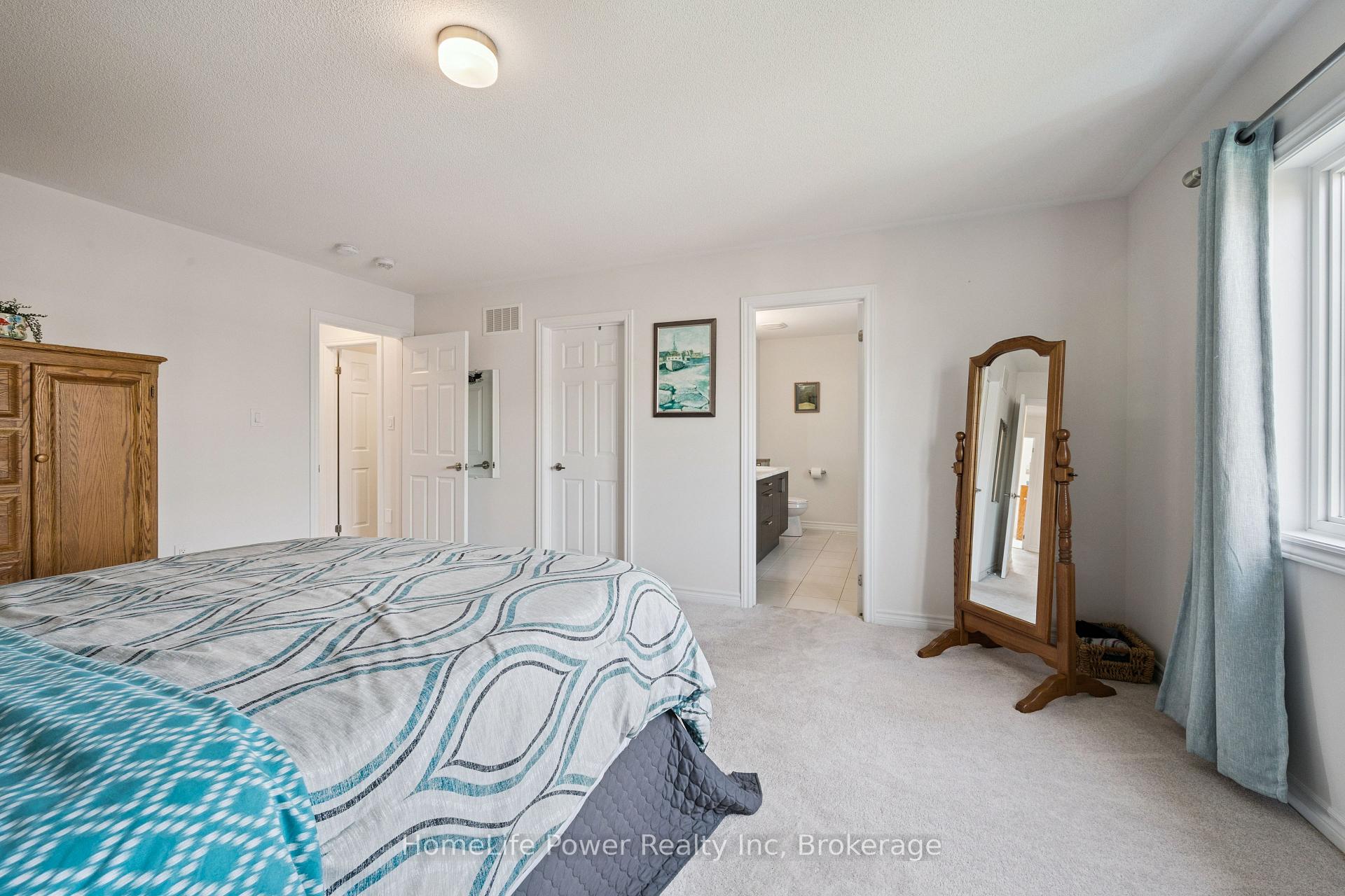 Photo 23 of 54 Elliot Avenue E, Centre Wellington, Fergus — HOMEH
