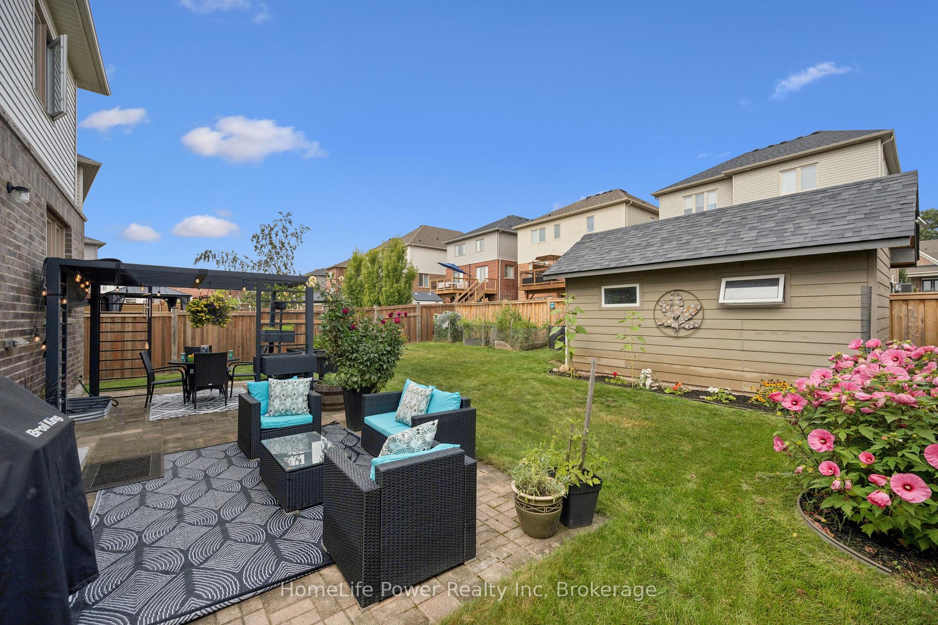 Photo 37 of 54 Elliot Avenue E, Centre Wellington, Fergus — HOMEH