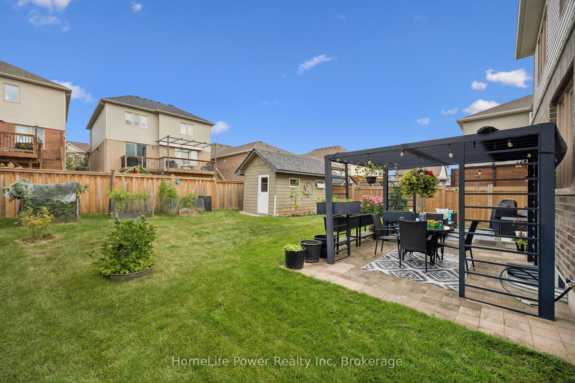 Photo 39 of 54 Elliot Avenue E, Centre Wellington, Fergus — HOMEH