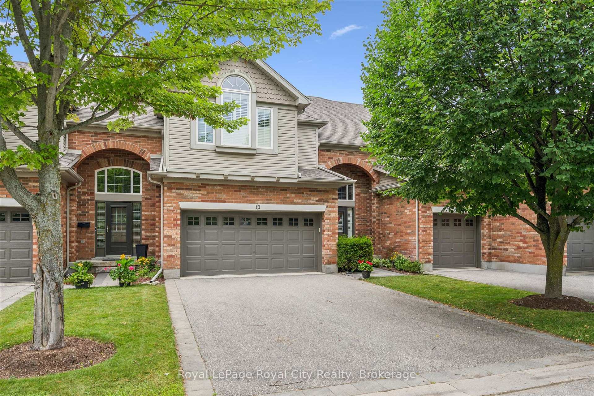 Photo 2 of Unit 10, 755 Willow Road, Guelph, Willow West/Sugarbush/West Acres — HOMEH