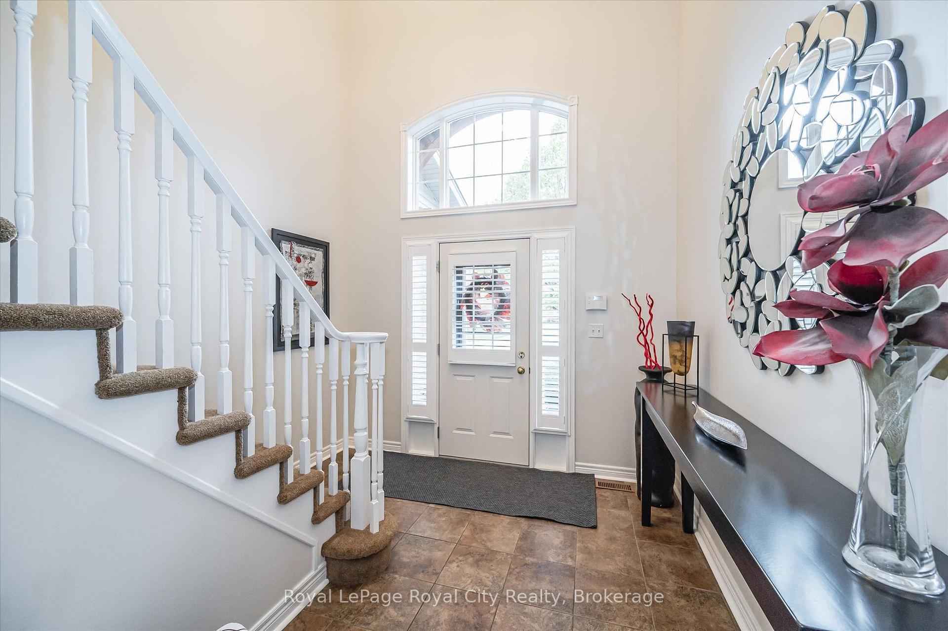 Photo 5 of Unit 10, 755 Willow Road, Guelph, Willow West/Sugarbush/West Acres — HOMEH