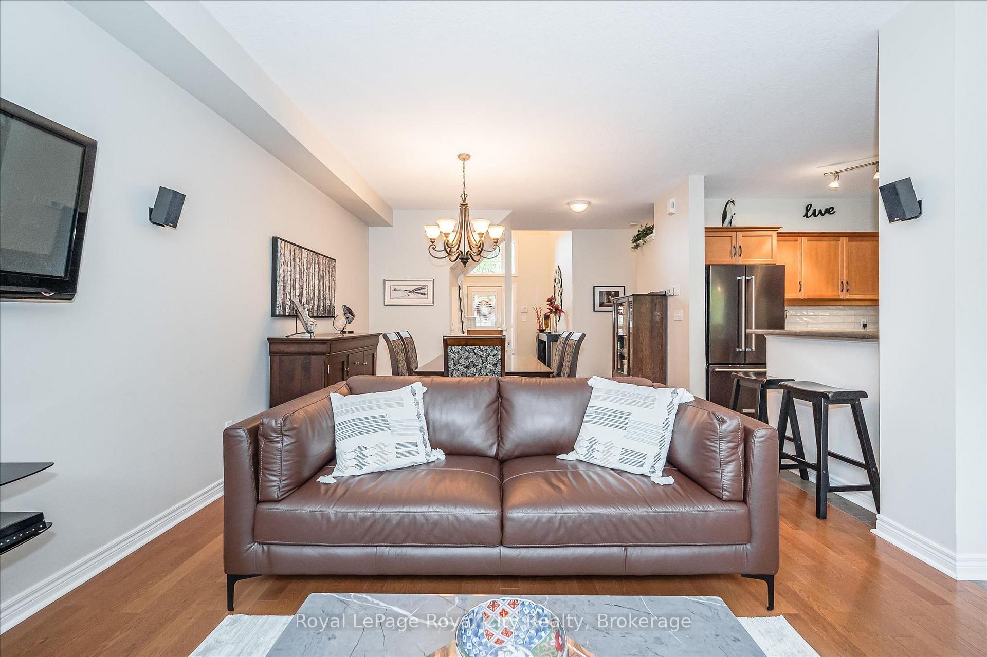 Photo 10 of Unit 10, 755 Willow Road, Guelph, Willow West/Sugarbush/West Acres — HOMEH