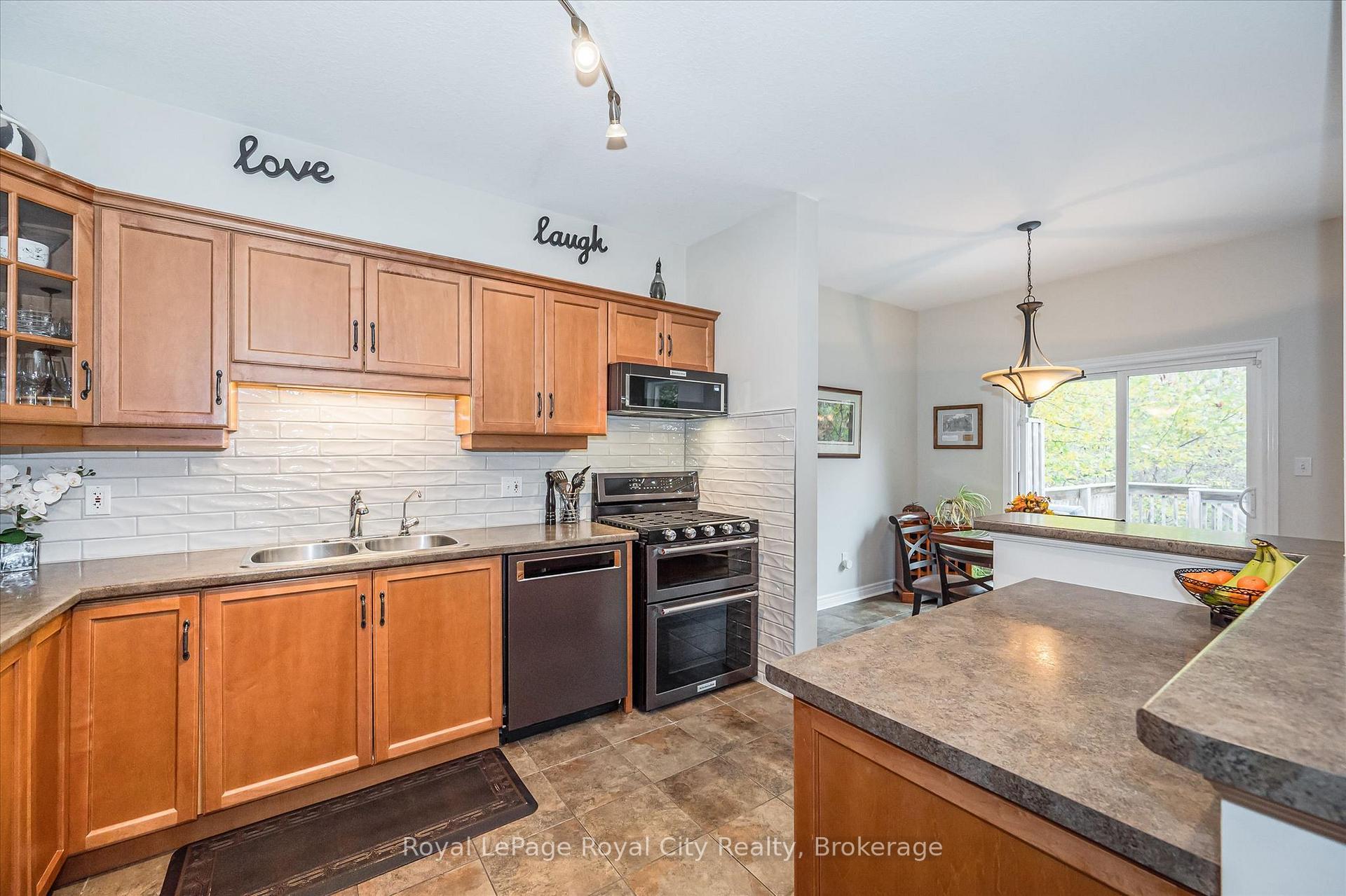 Photo 20 of Unit 10, 755 Willow Road, Guelph, Willow West/Sugarbush/West Acres — HOMEH