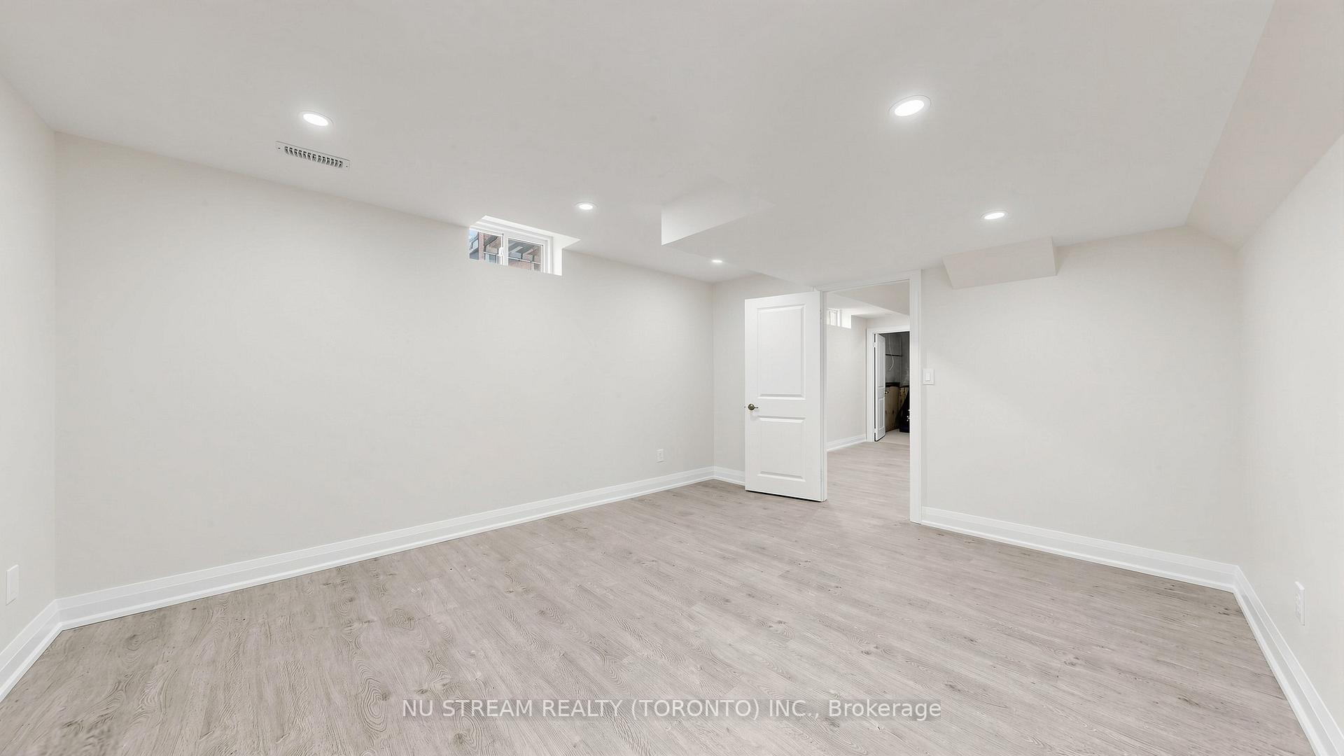 Photo 40 of 205 Fred Mclaren Boulevard, Markham, Wismer — HOMEH