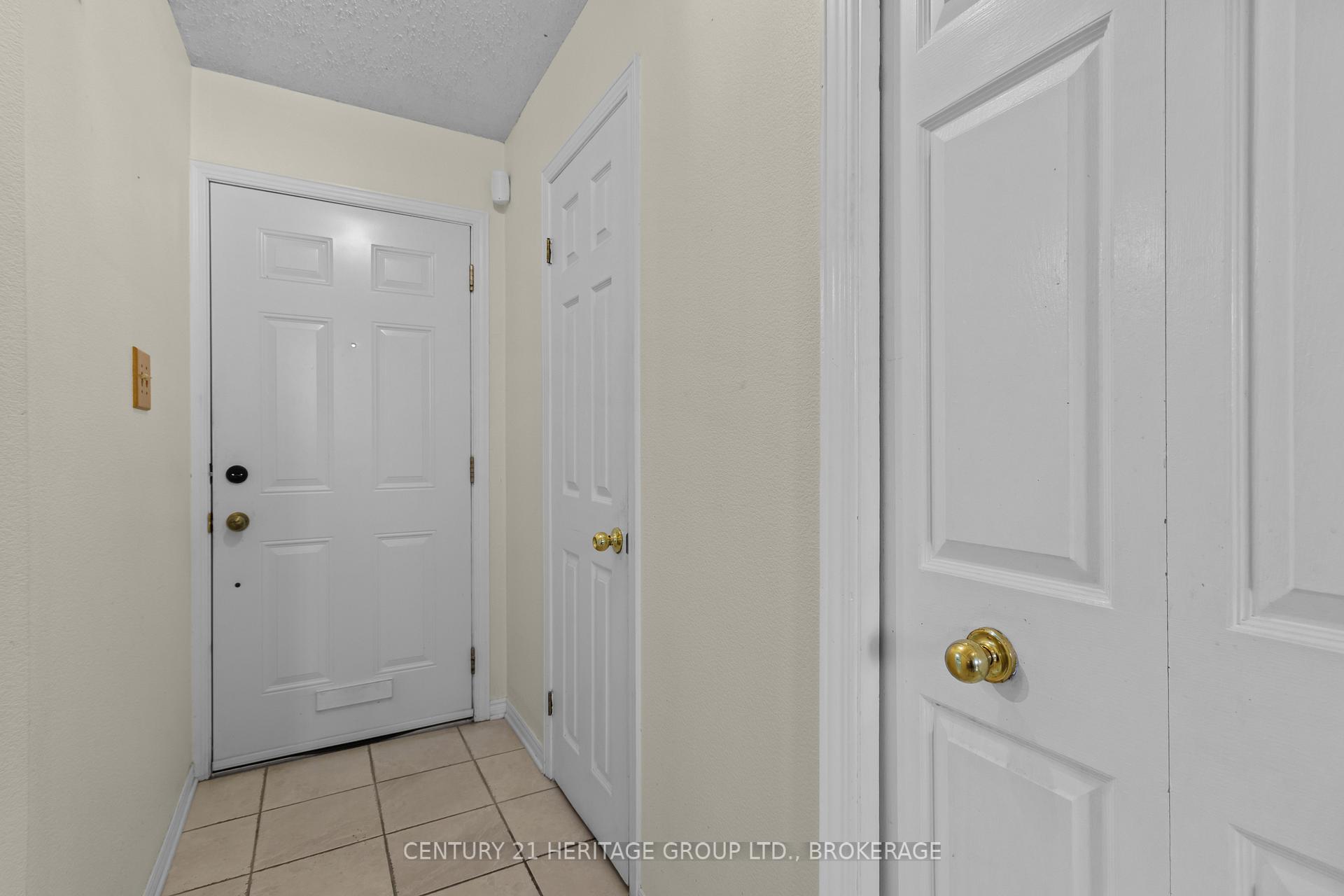 Photo 4 of Unit 61, 1 Place D'armes, Kingston, East of Sir John A. Blvd — HOMEH