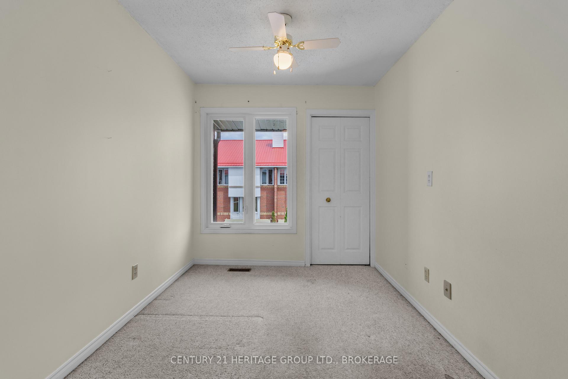 Photo 21 of Unit 61, 1 Place D'armes, Kingston, East of Sir John A. Blvd — HOMEH