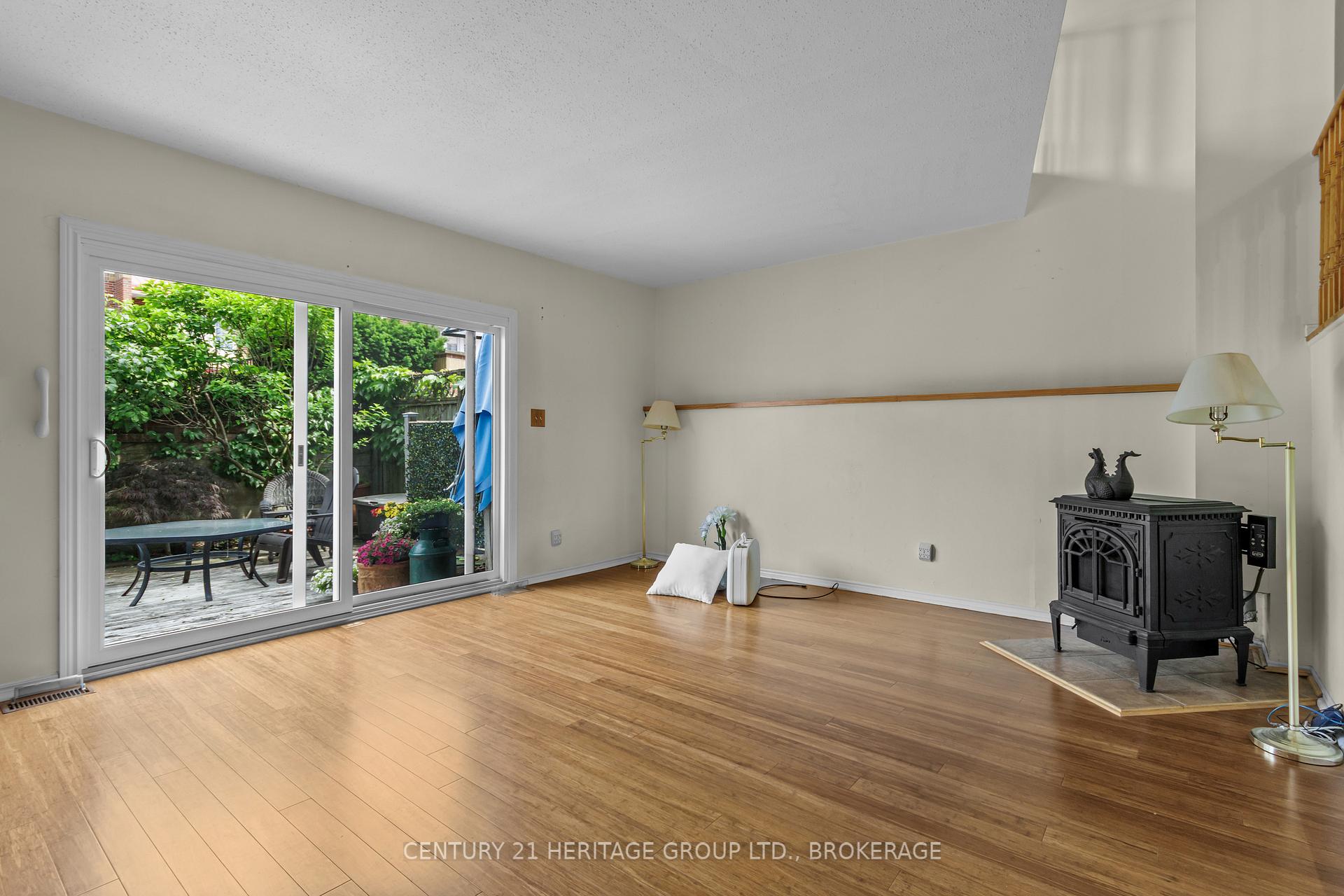 Photo 25 of Unit 61, 1 Place D'armes, Kingston, East of Sir John A. Blvd — HOMEH