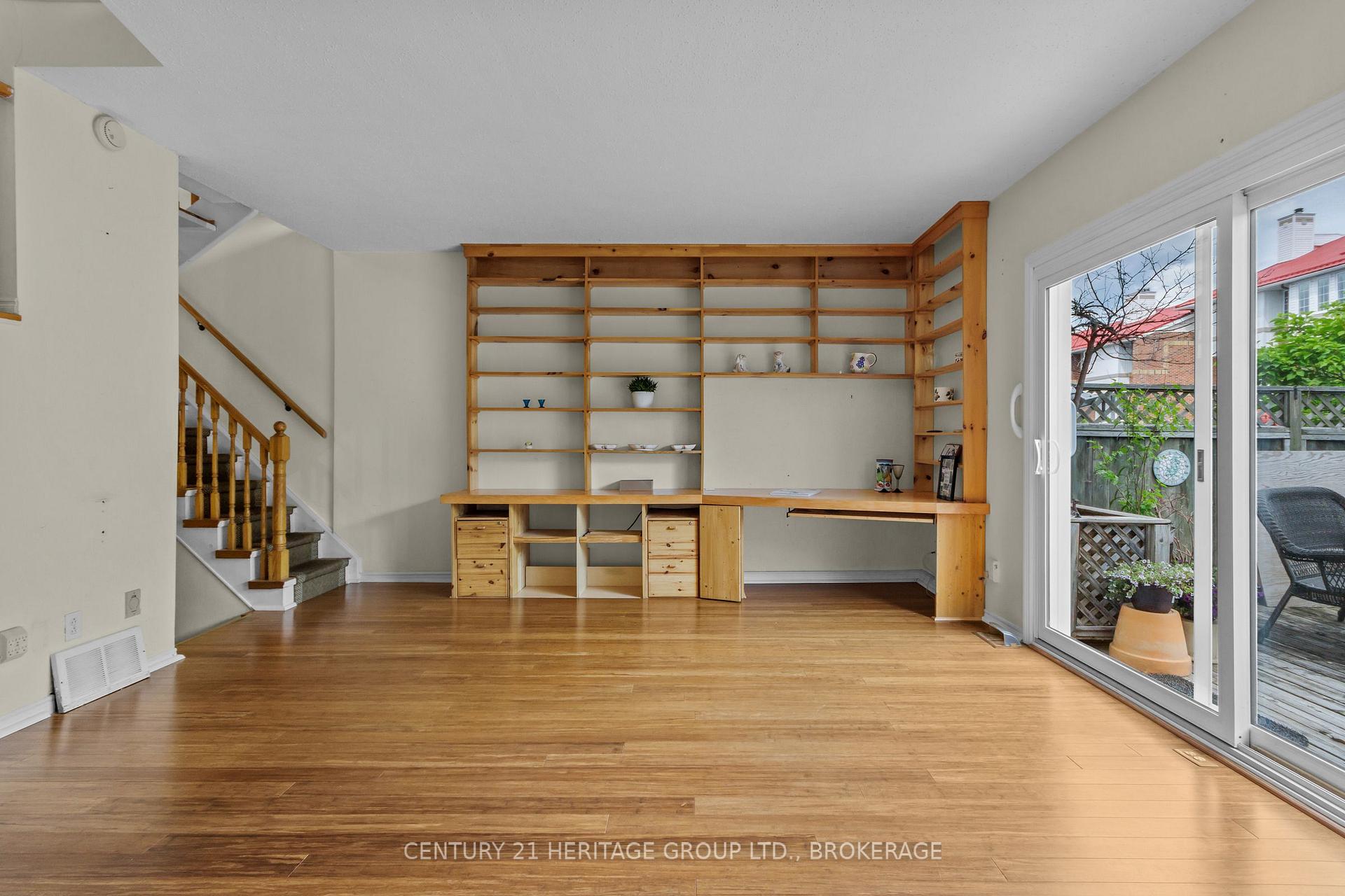 Photo 27 of Unit 61, 1 Place D'armes, Kingston, East of Sir John A. Blvd — HOMEH