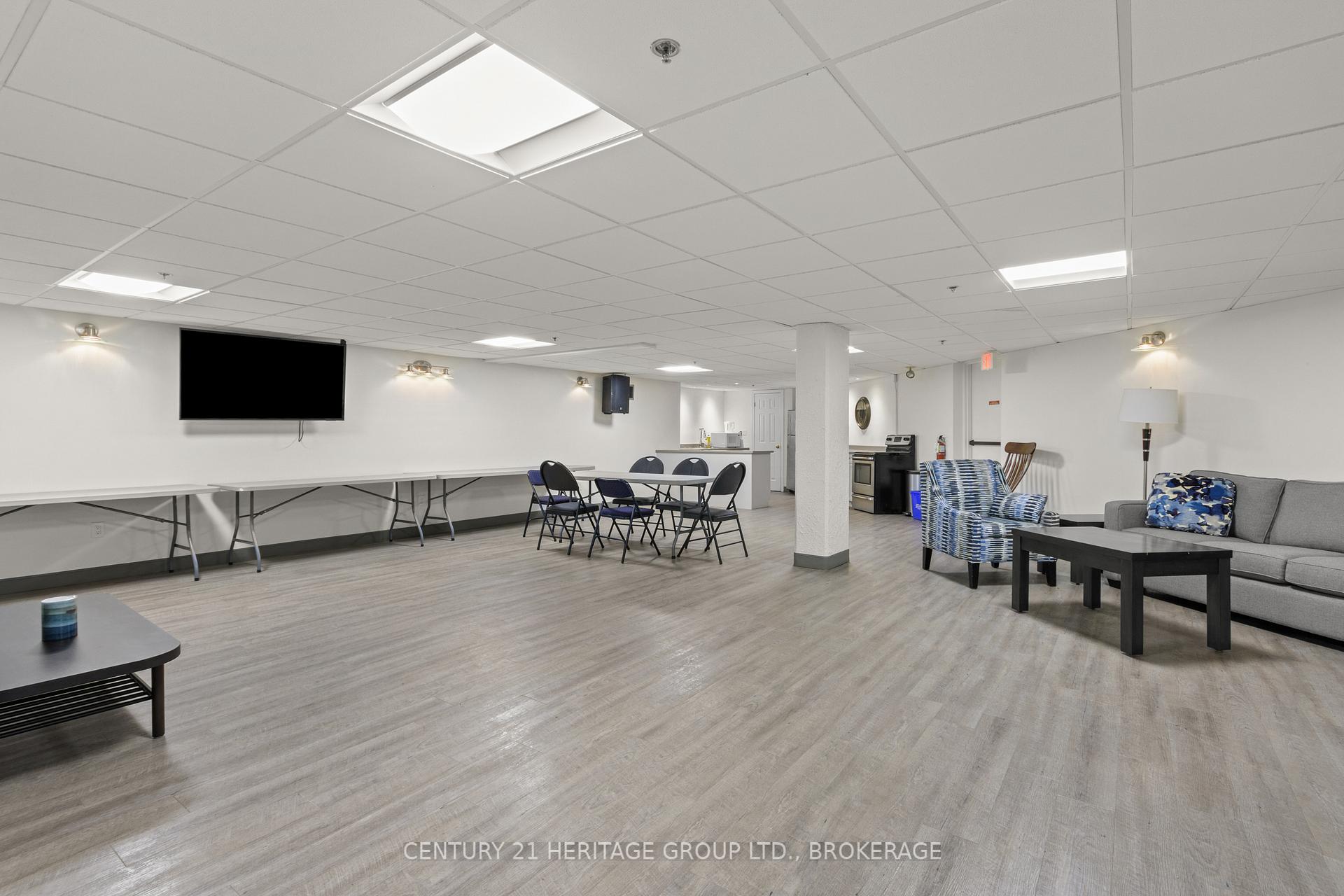 Photo 39 of Unit 61, 1 Place D'armes, Kingston, East of Sir John A. Blvd — HOMEH