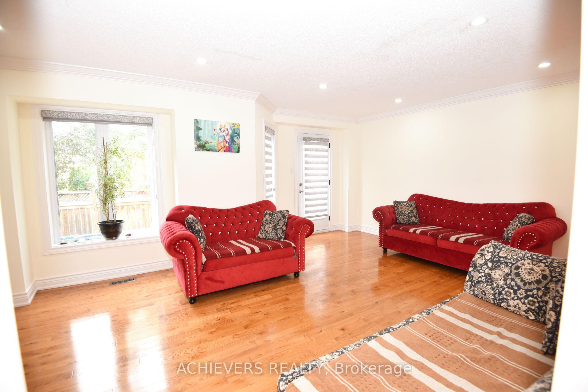 Photo 9 of 83 Clover Bloom Road, Brampton, Sandringham-Wellington — HOMEH