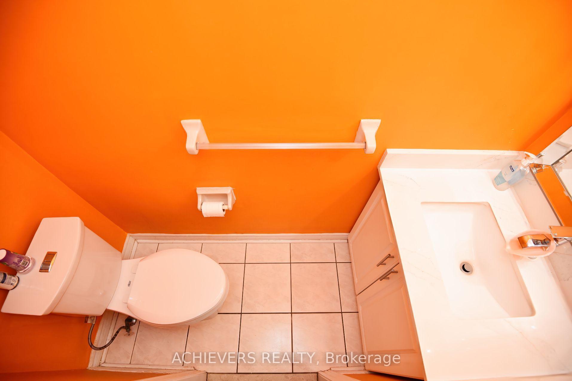 Photo 12 of 83 Clover Bloom Road, Brampton, Sandringham-Wellington — HOMEH