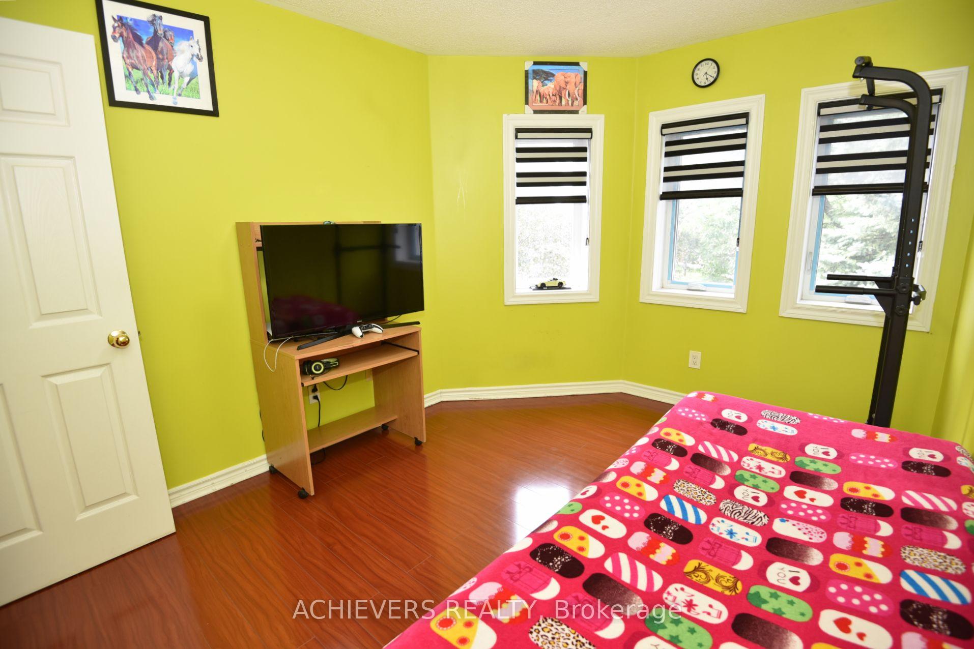 Photo 26 of 83 Clover Bloom Road, Brampton, Sandringham-Wellington — HOMEH