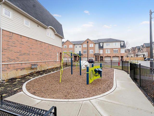 Photo 8 of Unit 7, 1133 Haig Boulevard E, Mississauga, Lakeview — HOMEH