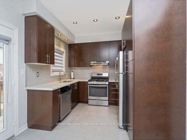 Photo 11 of Unit 7, 1133 Haig Boulevard E, Mississauga, Lakeview — HOMEH
