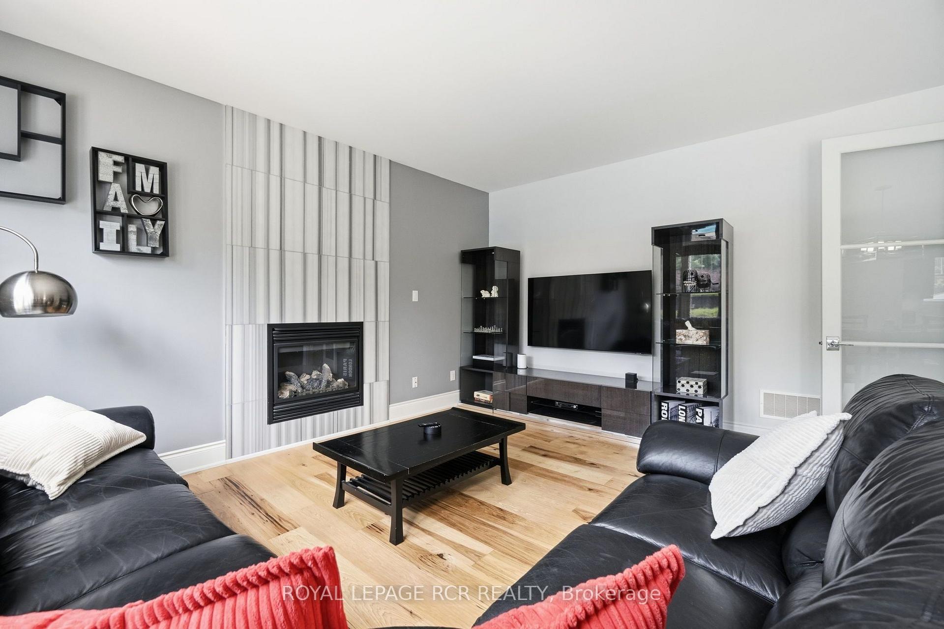 Photo 19 of 28 Billy Court, Caledon, Caledon East — HOMEH
