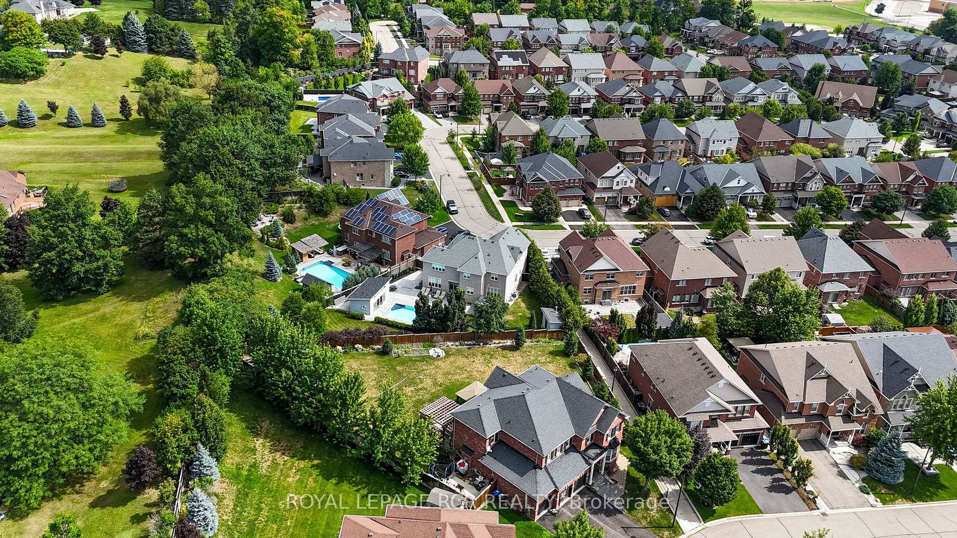 Photo 44 of 28 Billy Court, Caledon, Caledon East — HOMEH