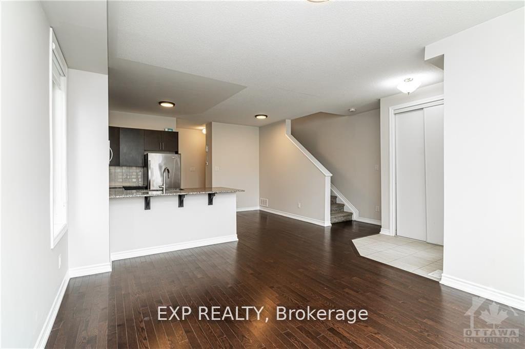 Photo 3 of 1156 Chapman Mills Drive, Ottawa, Barrhaven - Half Moon Bay — HOMEH