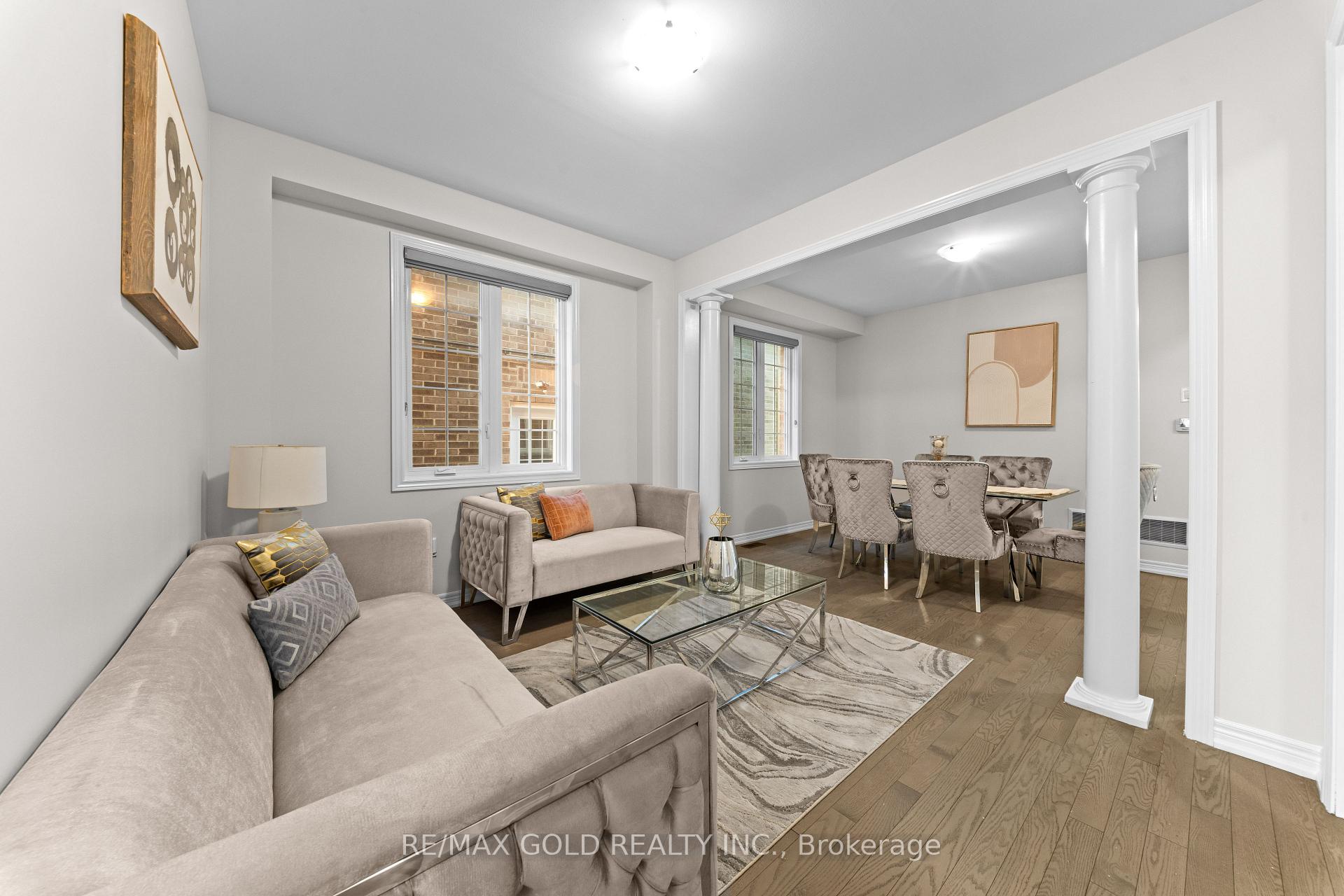 Photo 3 of 26 Unwind Crescent, Brampton, Credit Valley — HOMEH