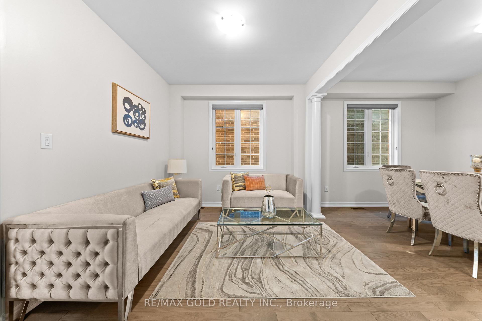 Photo 4 of 26 Unwind Crescent, Brampton, Credit Valley — HOMEH