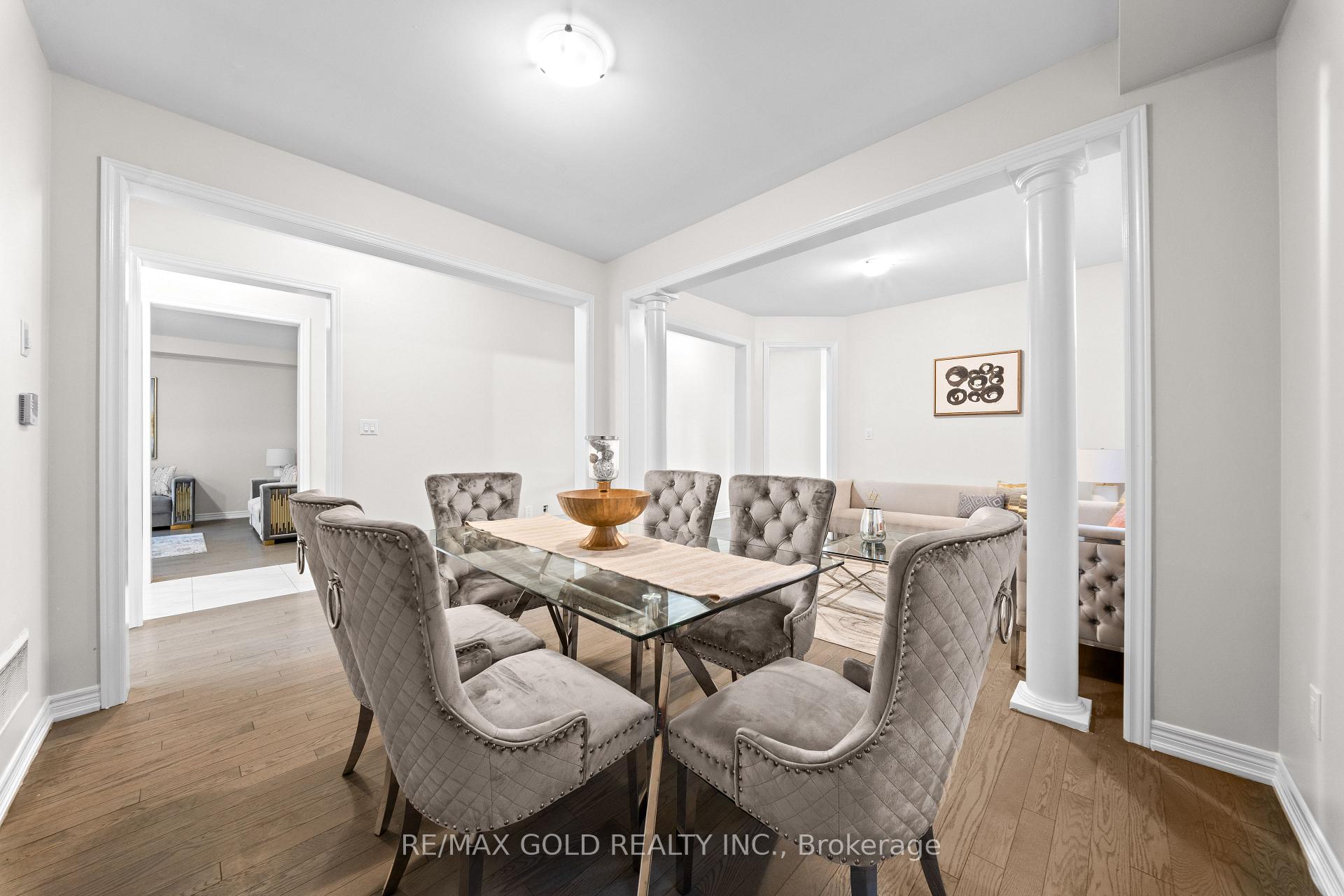 Photo 5 of 26 Unwind Crescent, Brampton, Credit Valley — HOMEH