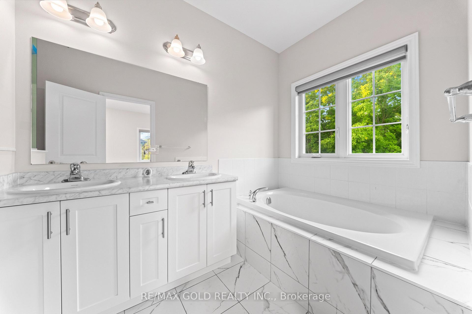 Photo 16 of 26 Unwind Crescent, Brampton, Credit Valley — HOMEH