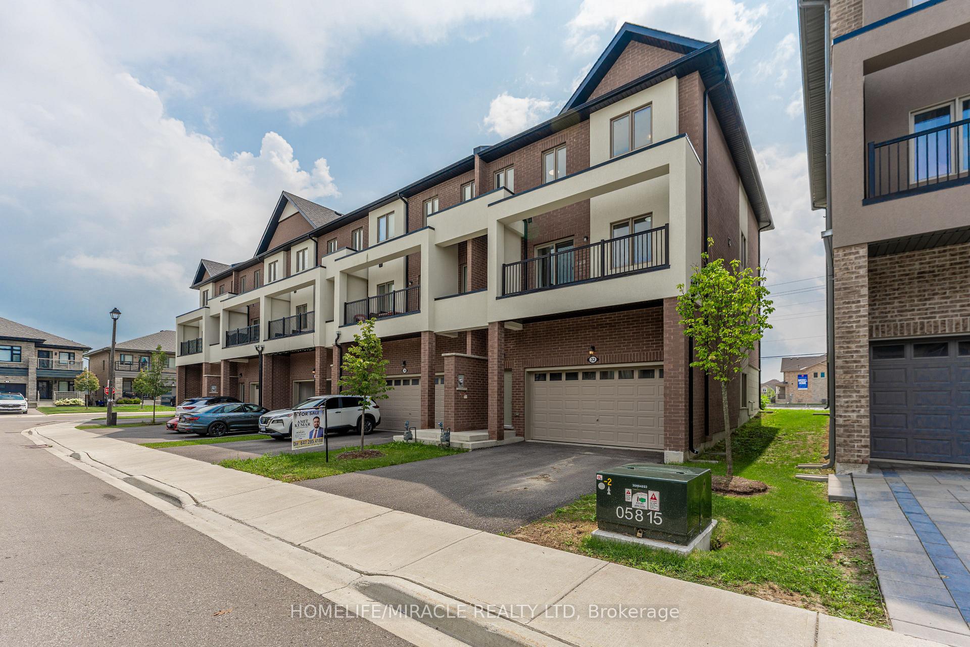 Photo 5 of 32 Alan Williams Trail, Uxbridge — HOMEH