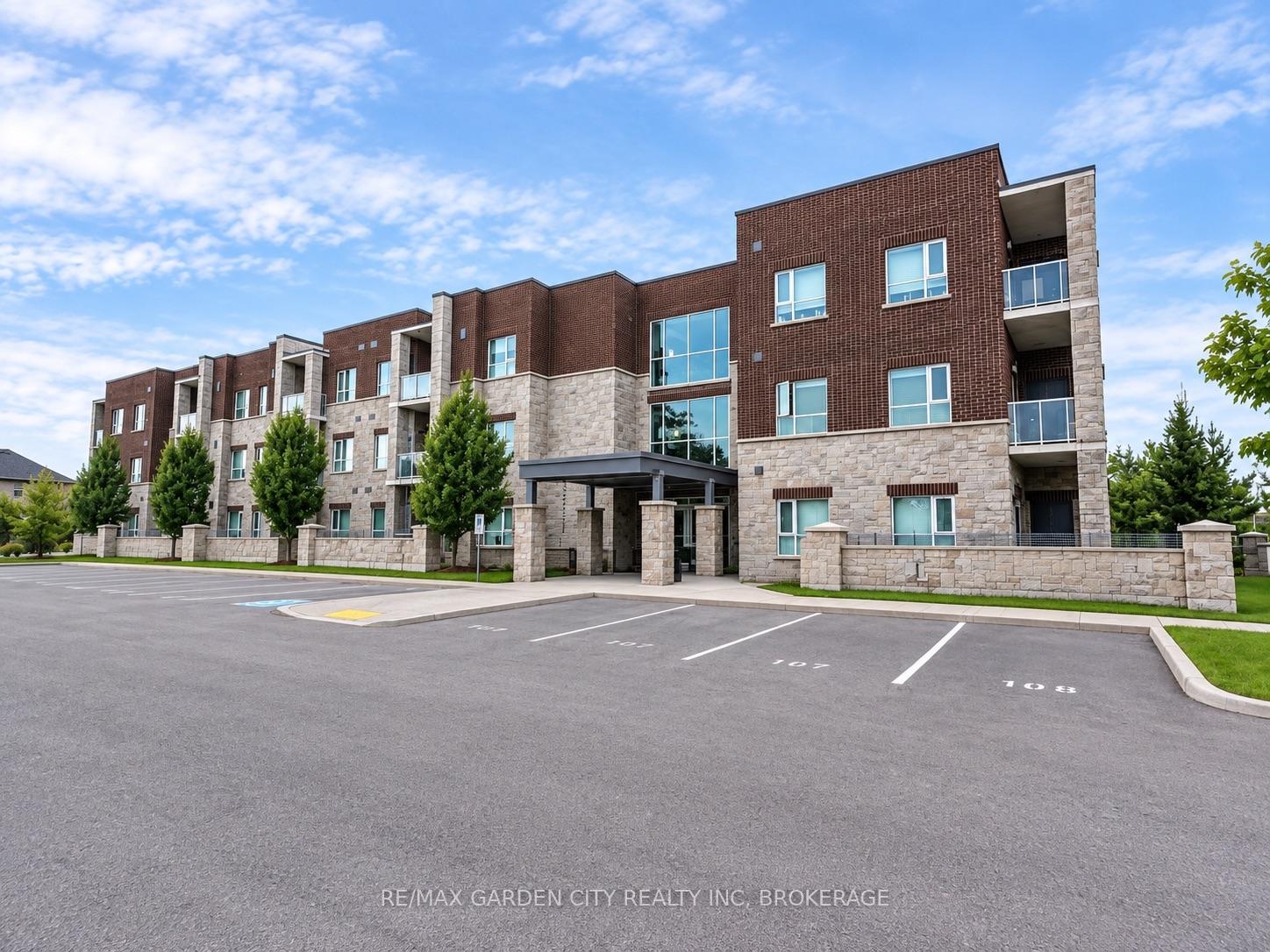 Photo of Unit 304, 529 South Pelham Road