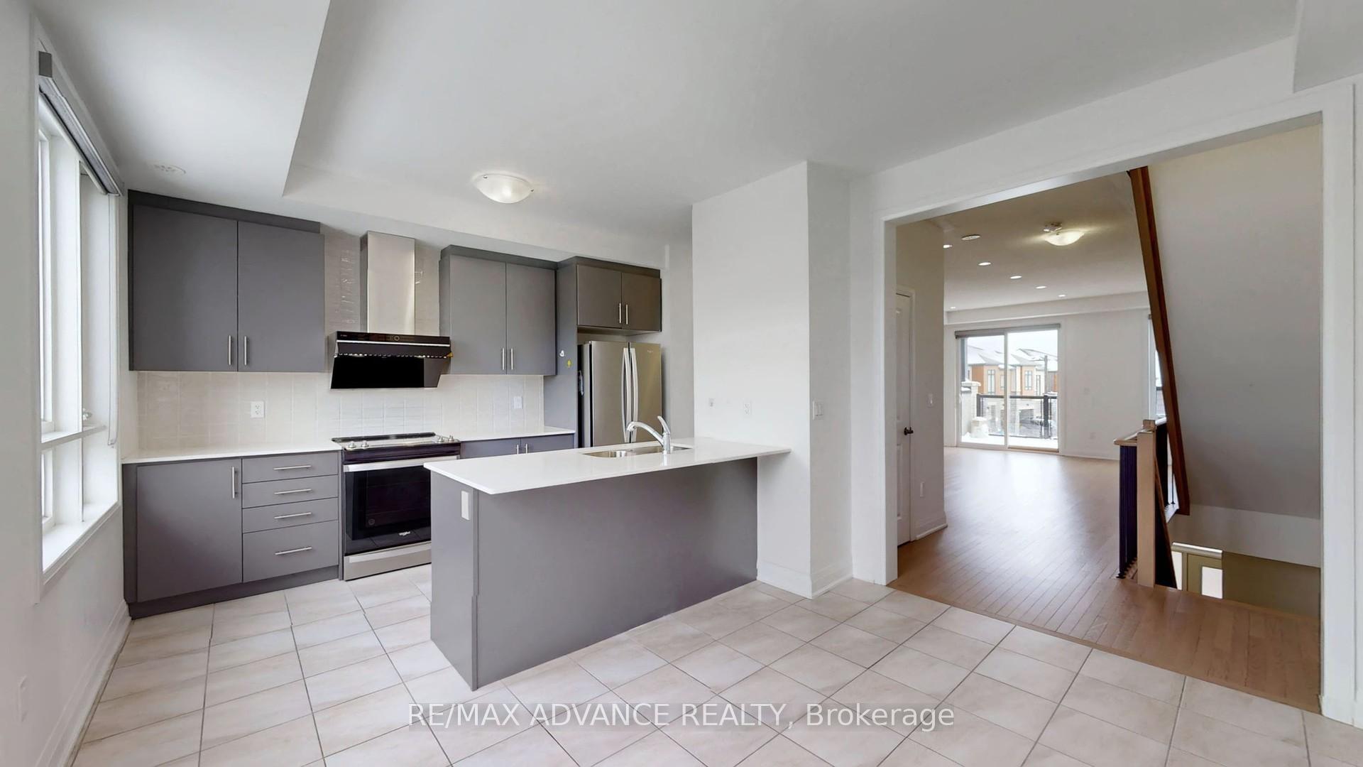 Photo 5 of 4 Carole Bell Way, Markham, Wismer — HOMEH