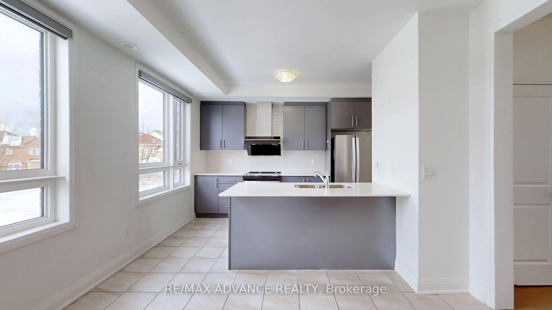 Photo 6 of 4 Carole Bell Way, Markham, Wismer — HOMEH