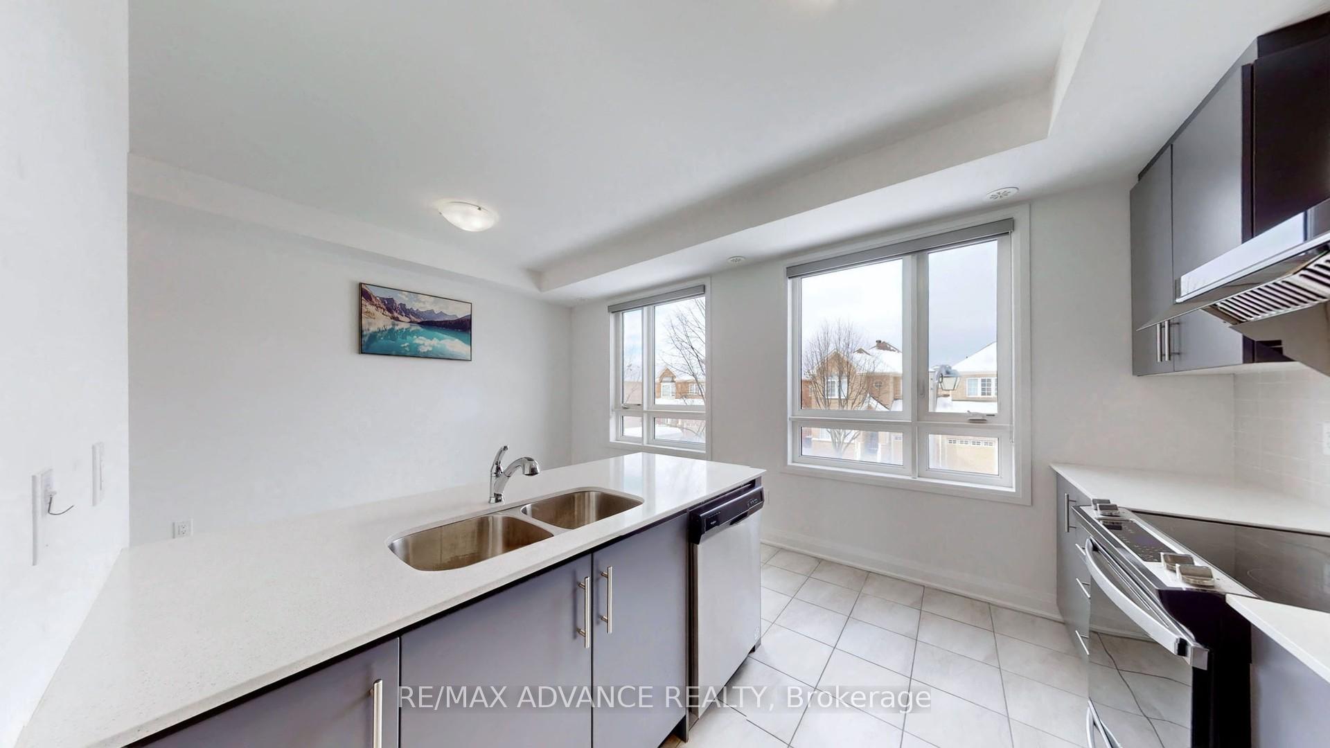Photo 9 of 4 Carole Bell Way, Markham, Wismer — HOMEH