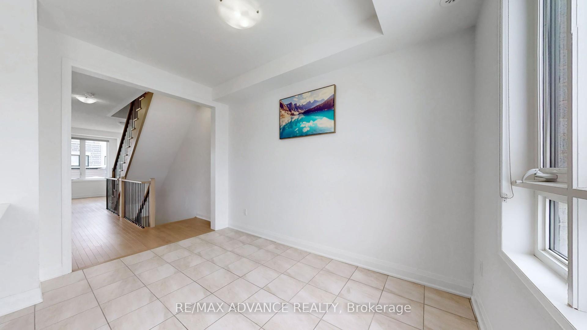 Photo 15 of 4 Carole Bell Way, Markham, Wismer — HOMEH