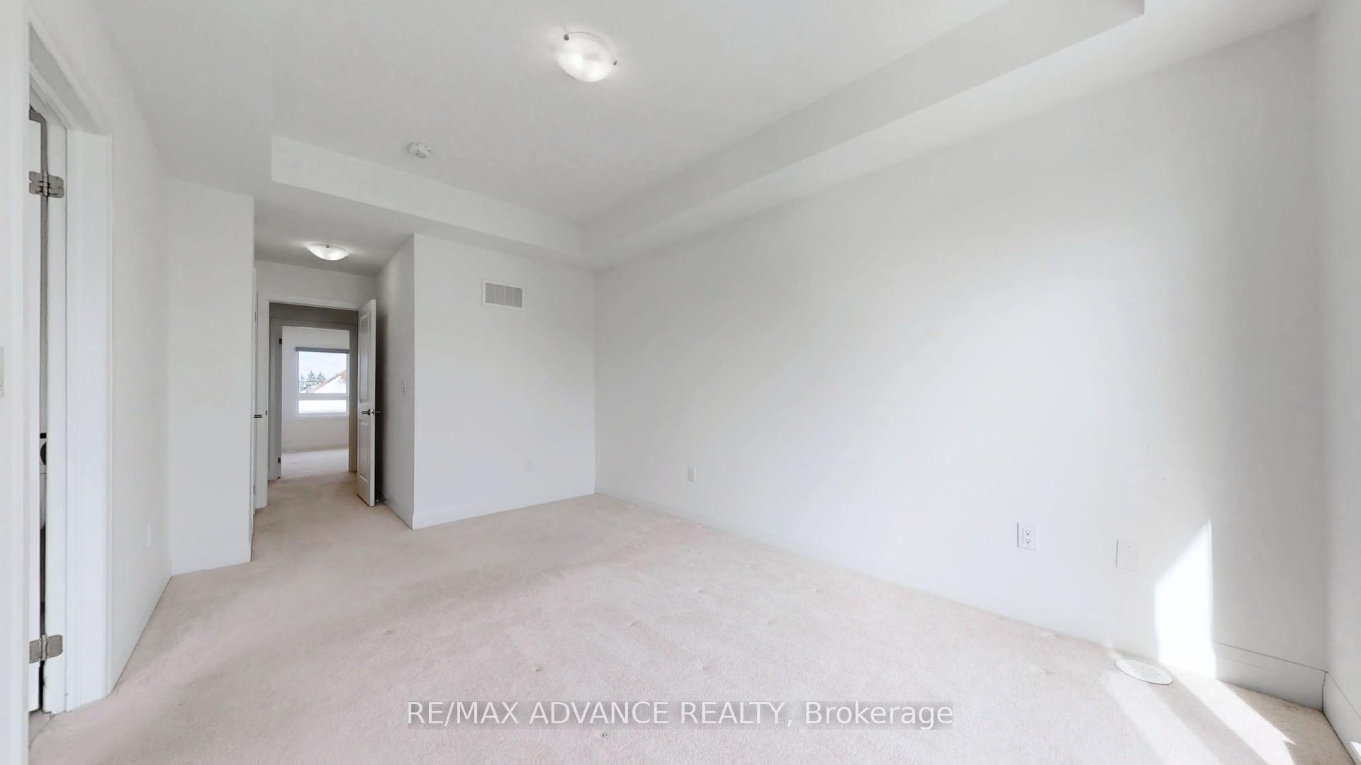 Photo 21 of 4 Carole Bell Way, Markham, Wismer — HOMEH