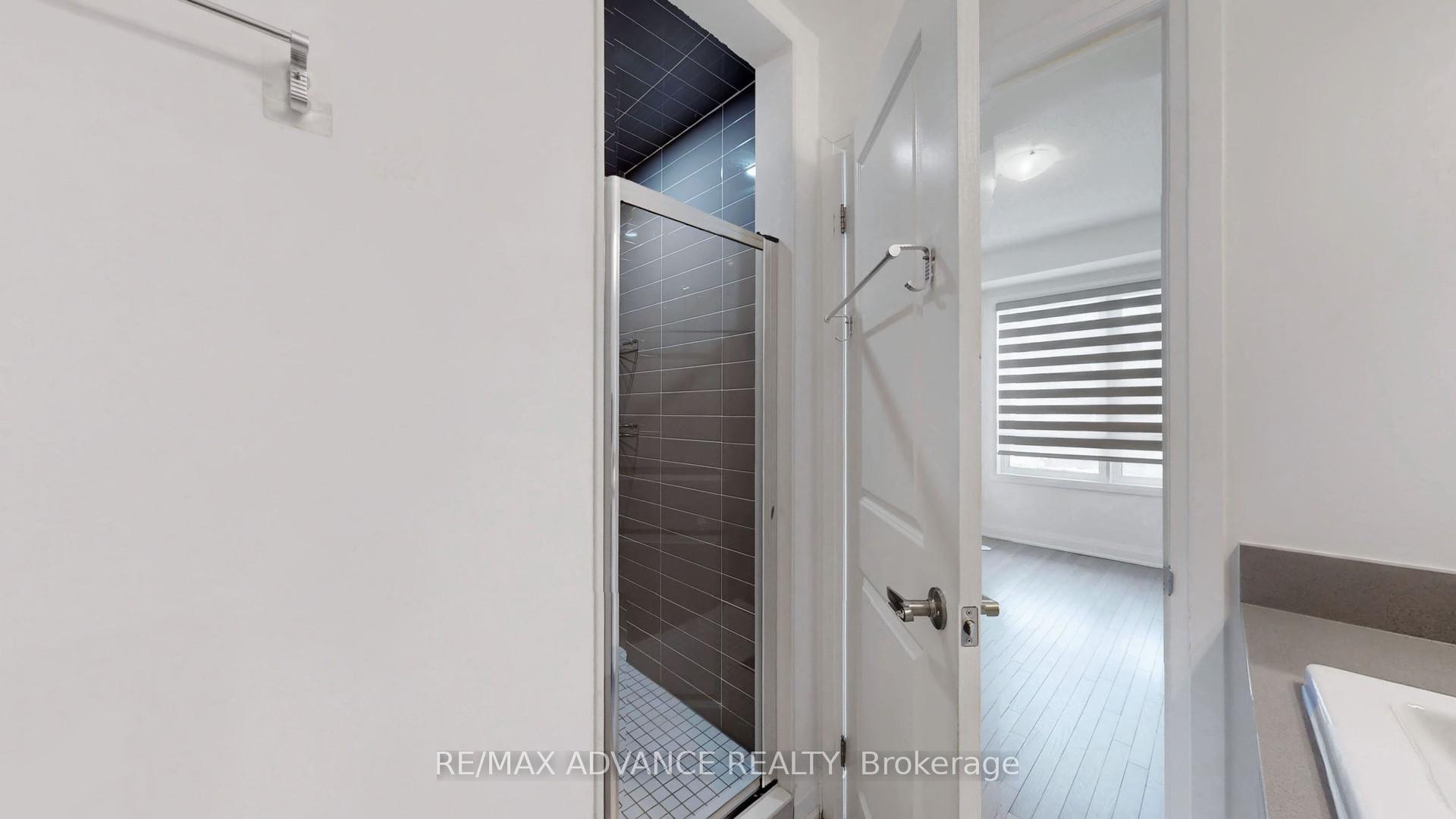 Photo 37 of 4 Carole Bell Way, Markham, Wismer — HOMEH