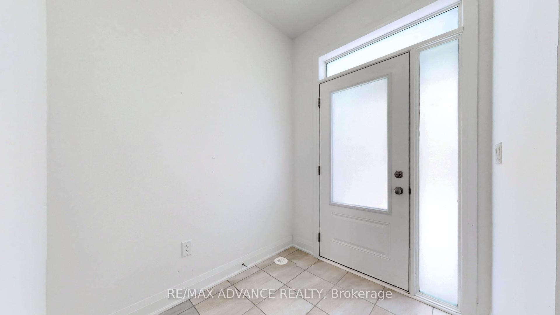 Photo 41 of 4 Carole Bell Way, Markham, Wismer — HOMEH