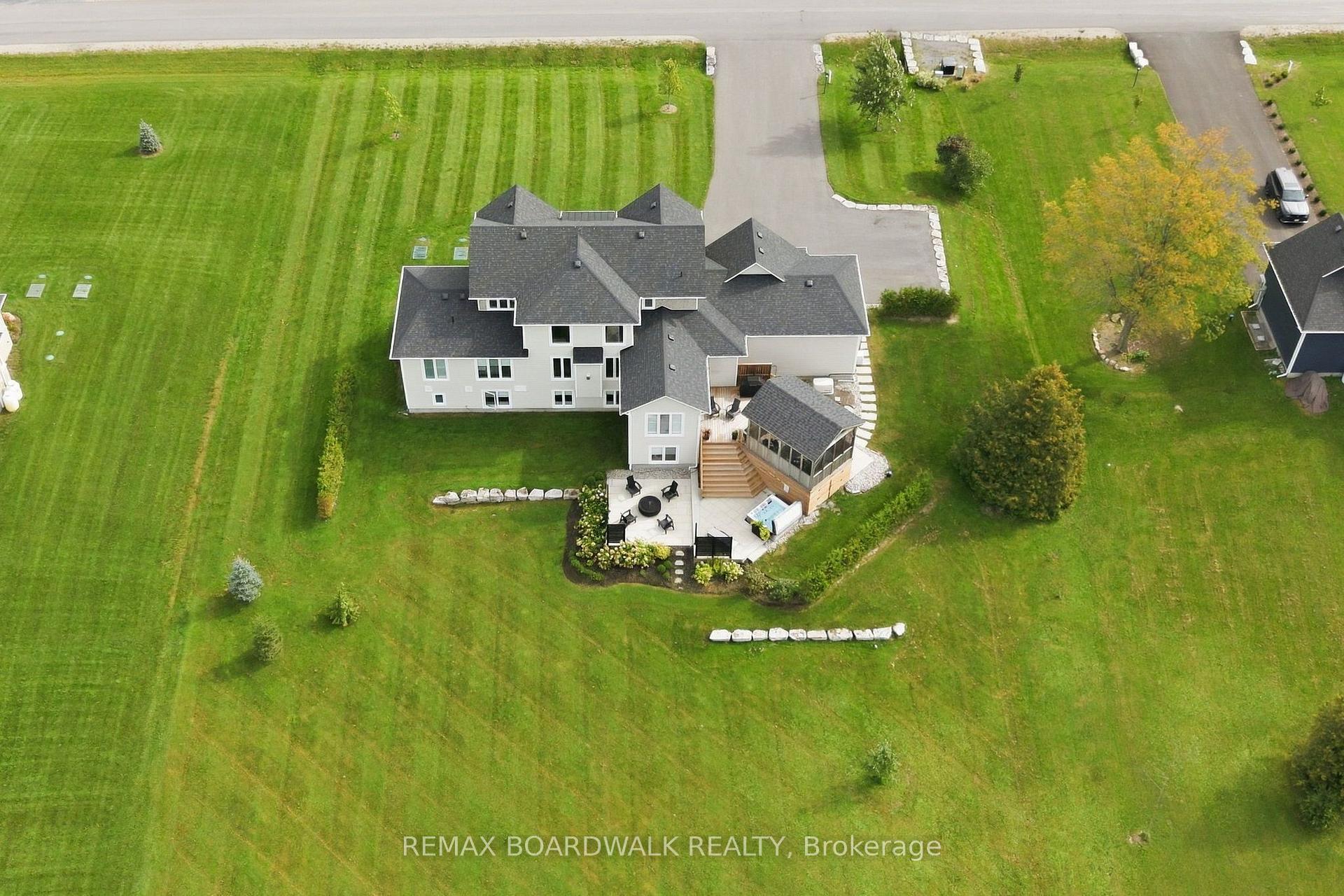 Photo 2 of 212 Kaswit Drive, Beckwith, Beckwith Twp — HOMEH
