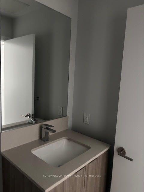 Photo 2 of Unit 319, 430 Square One Drive, Mississauga, Creditview — HOMEH