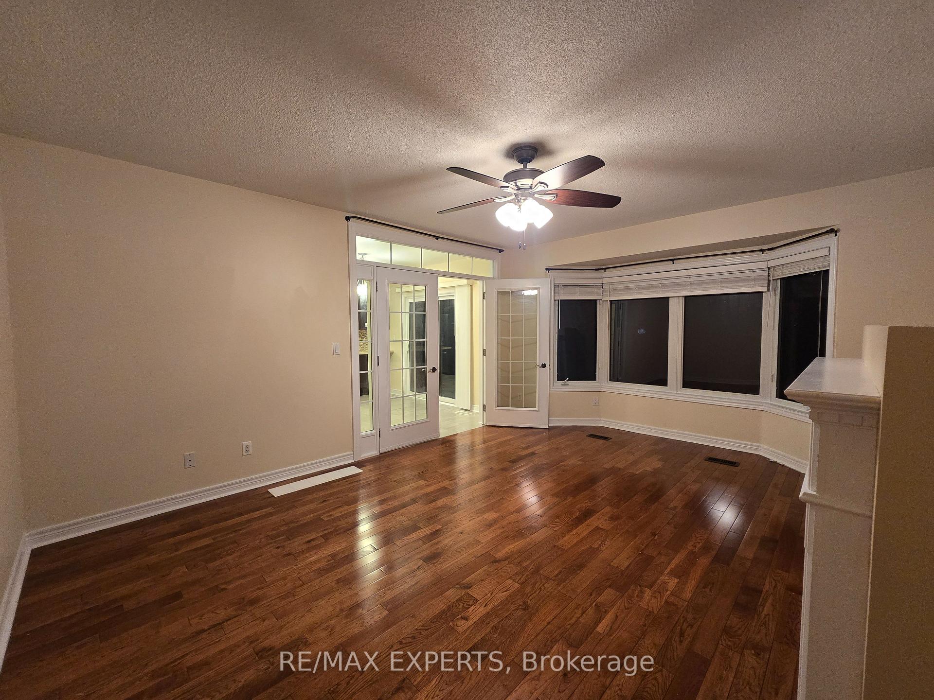 Photo 7 of 48 Dunvegan Crescent, Brampton, Fletcher's Meadow — HOMEH