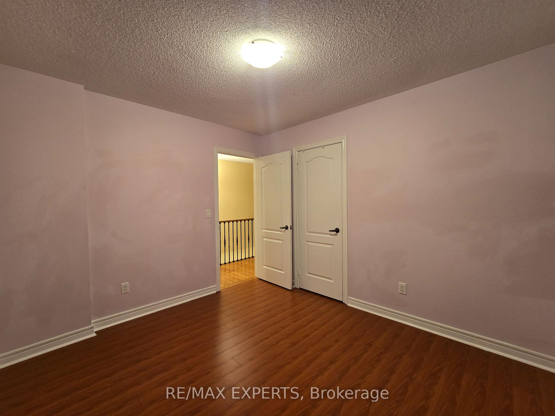 Photo 22 of 48 Dunvegan Crescent, Brampton, Fletcher's Meadow — HOMEH