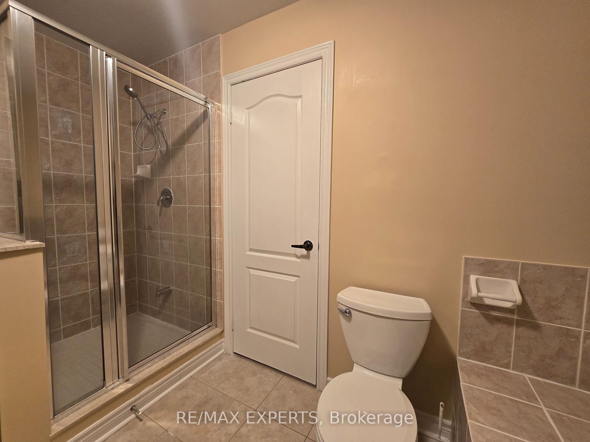Photo 28 of 48 Dunvegan Crescent, Brampton, Fletcher's Meadow — HOMEH