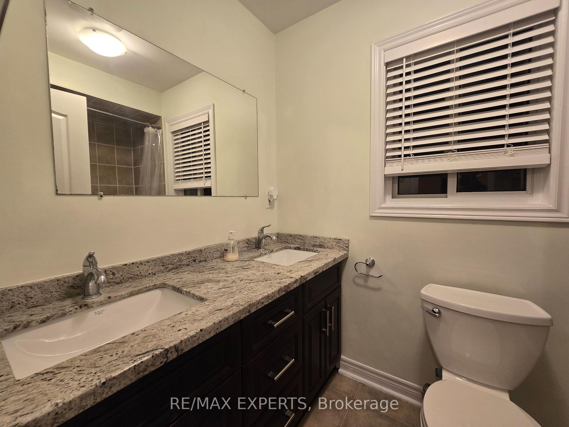 Photo 31 of 48 Dunvegan Crescent, Brampton, Fletcher's Meadow — HOMEH