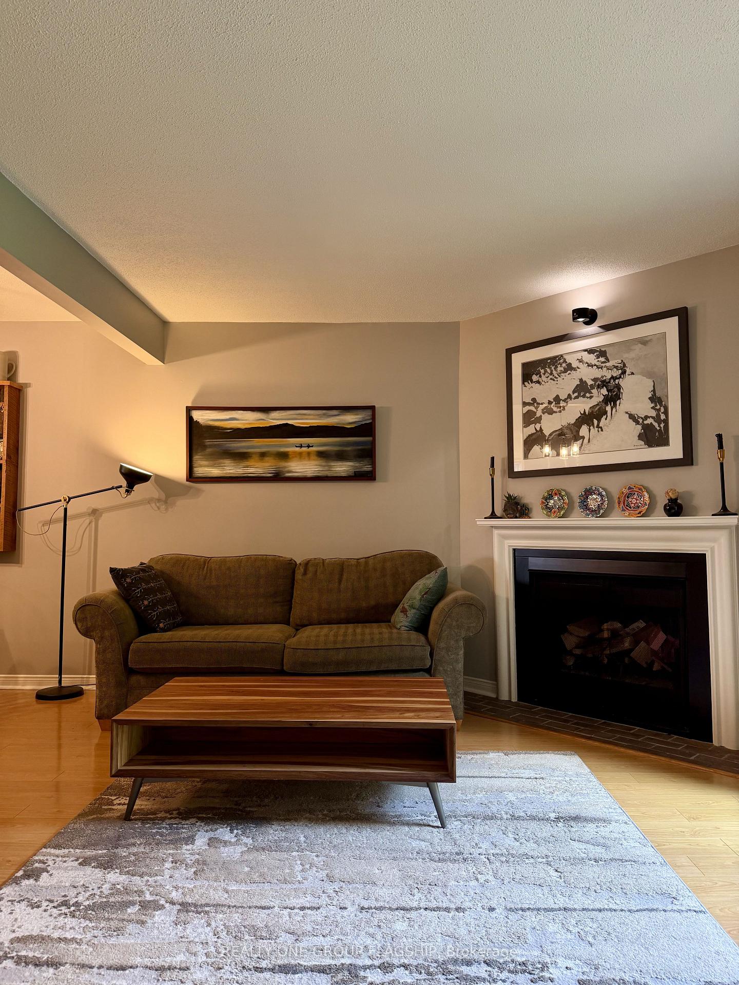 Photo 24 of 73 Durie Lane, Markham, Aileen-Willowbrook — HOMEH