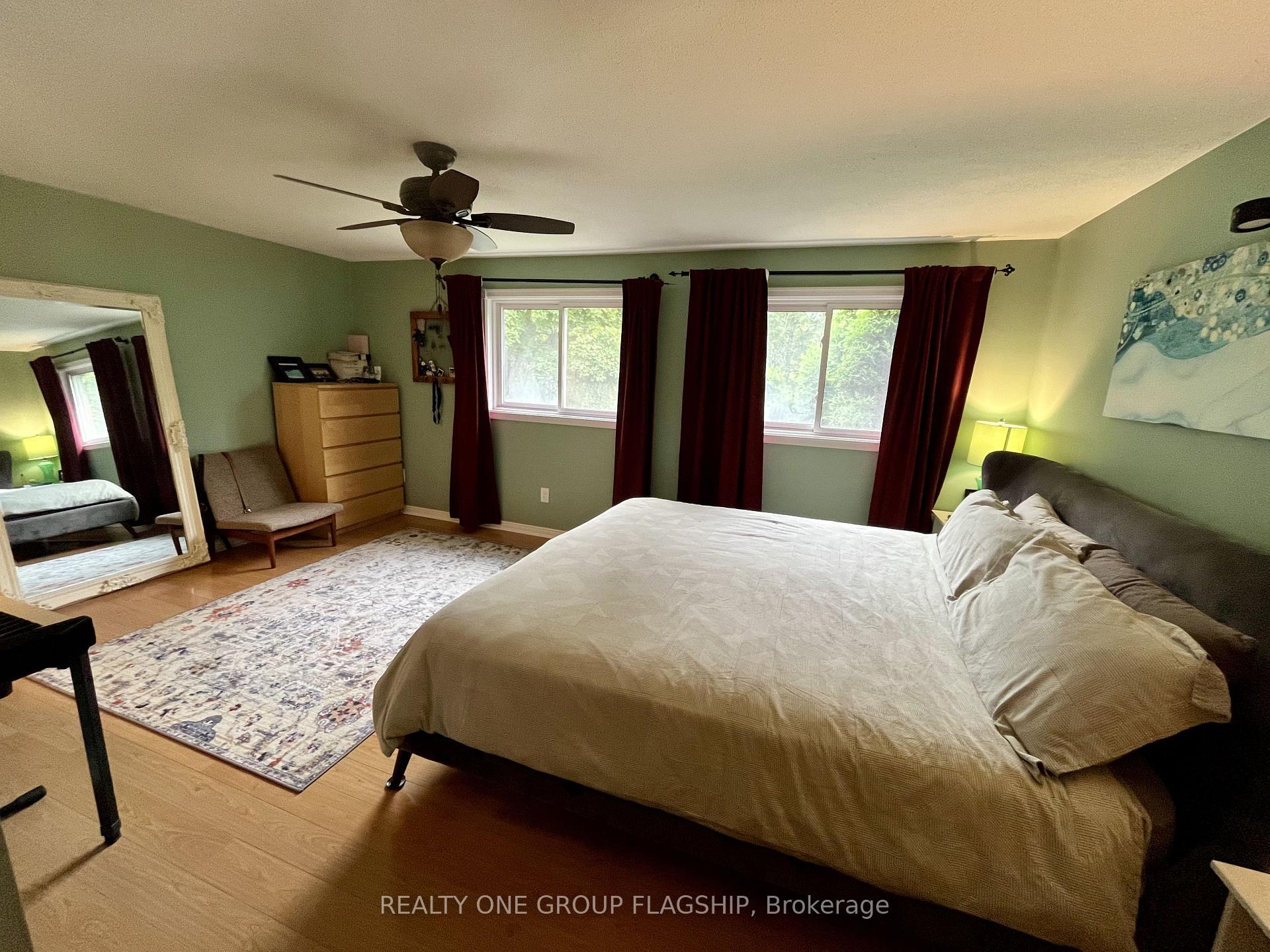 Photo 32 of 73 Durie Lane, Markham, Aileen-Willowbrook — HOMEH