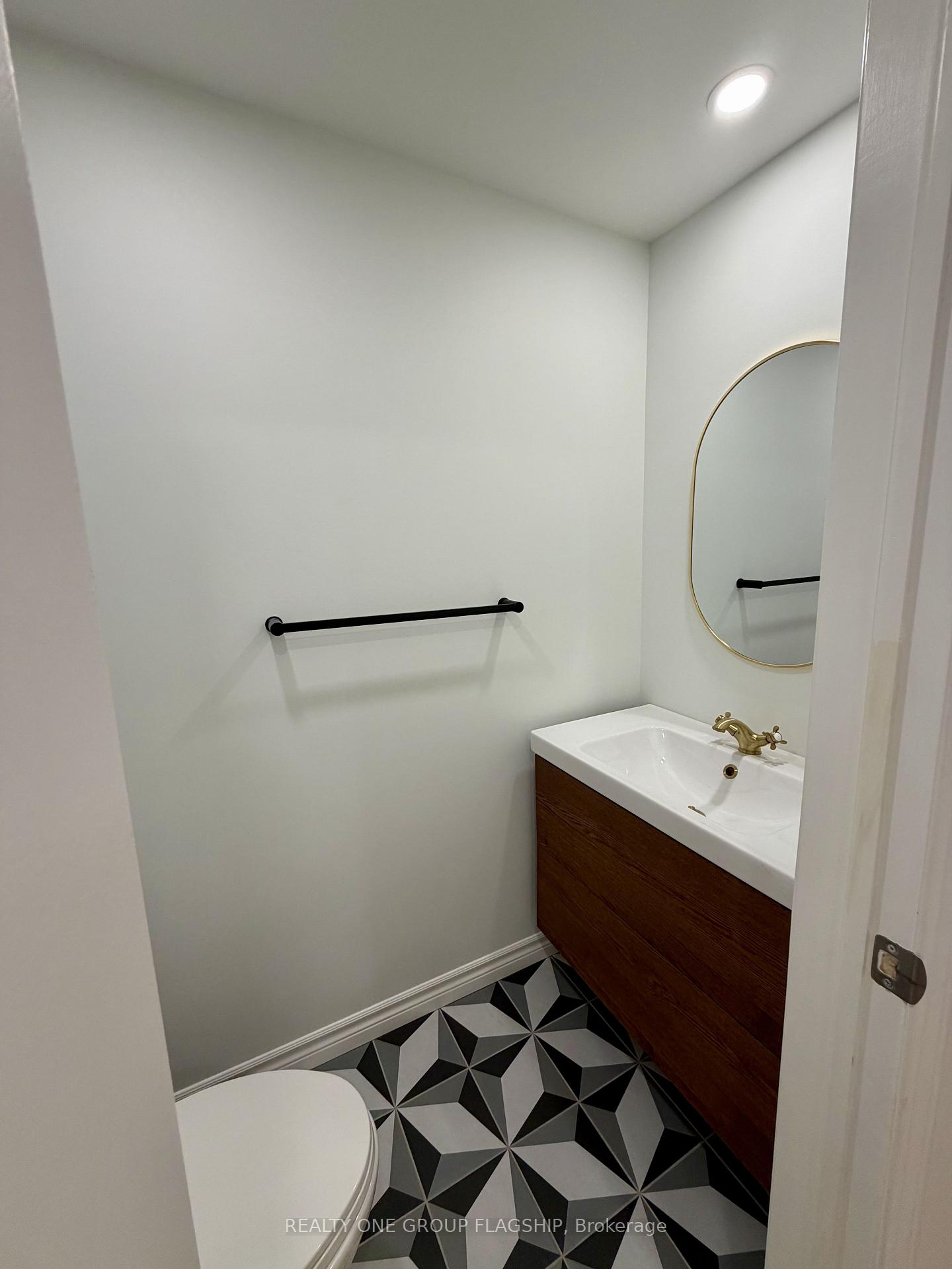 Photo 54 of 73 Durie Lane, Markham, Aileen-Willowbrook — HOMEH