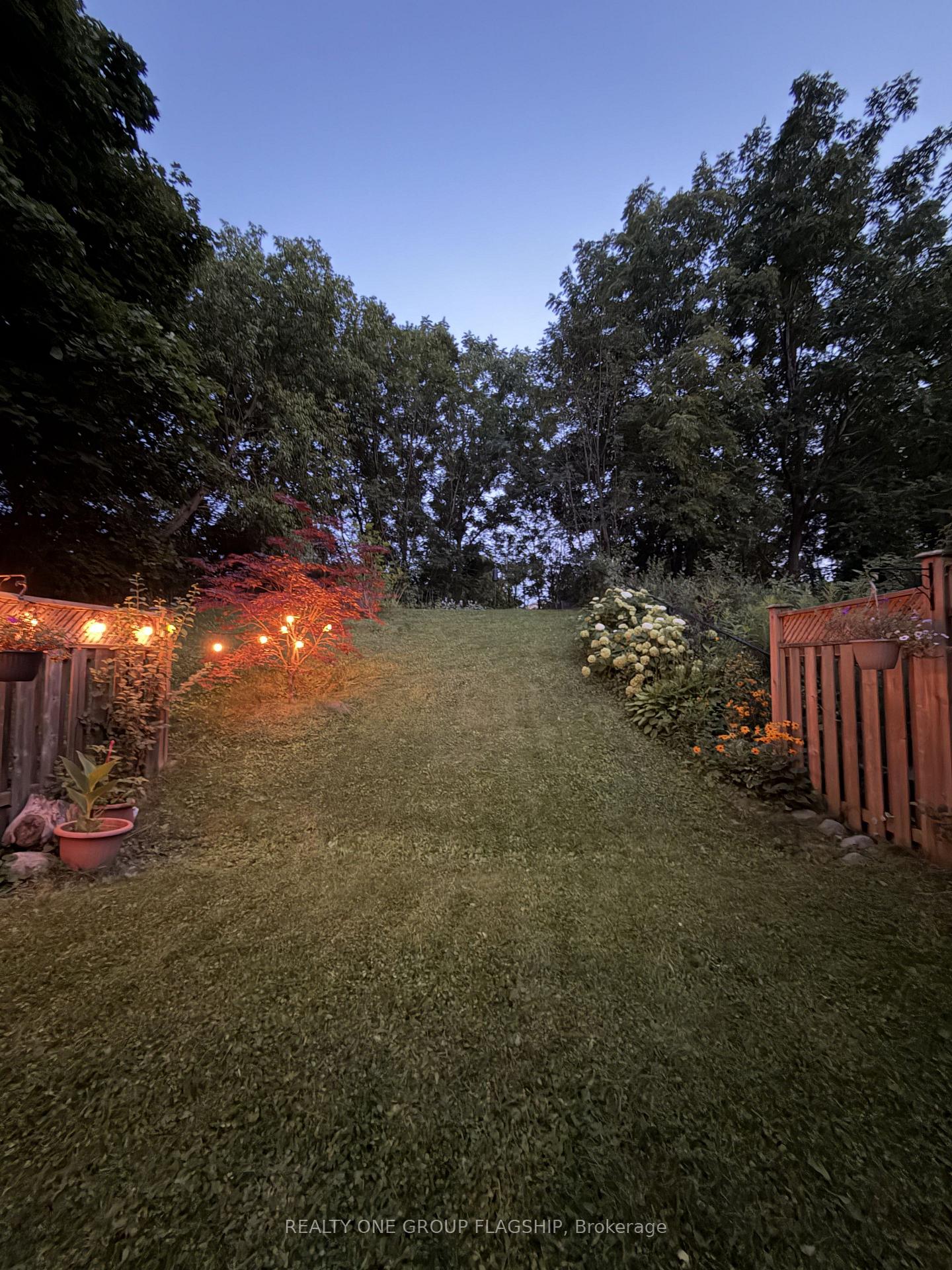Photo 59 of 73 Durie Lane, Markham, Aileen-Willowbrook — HOMEH