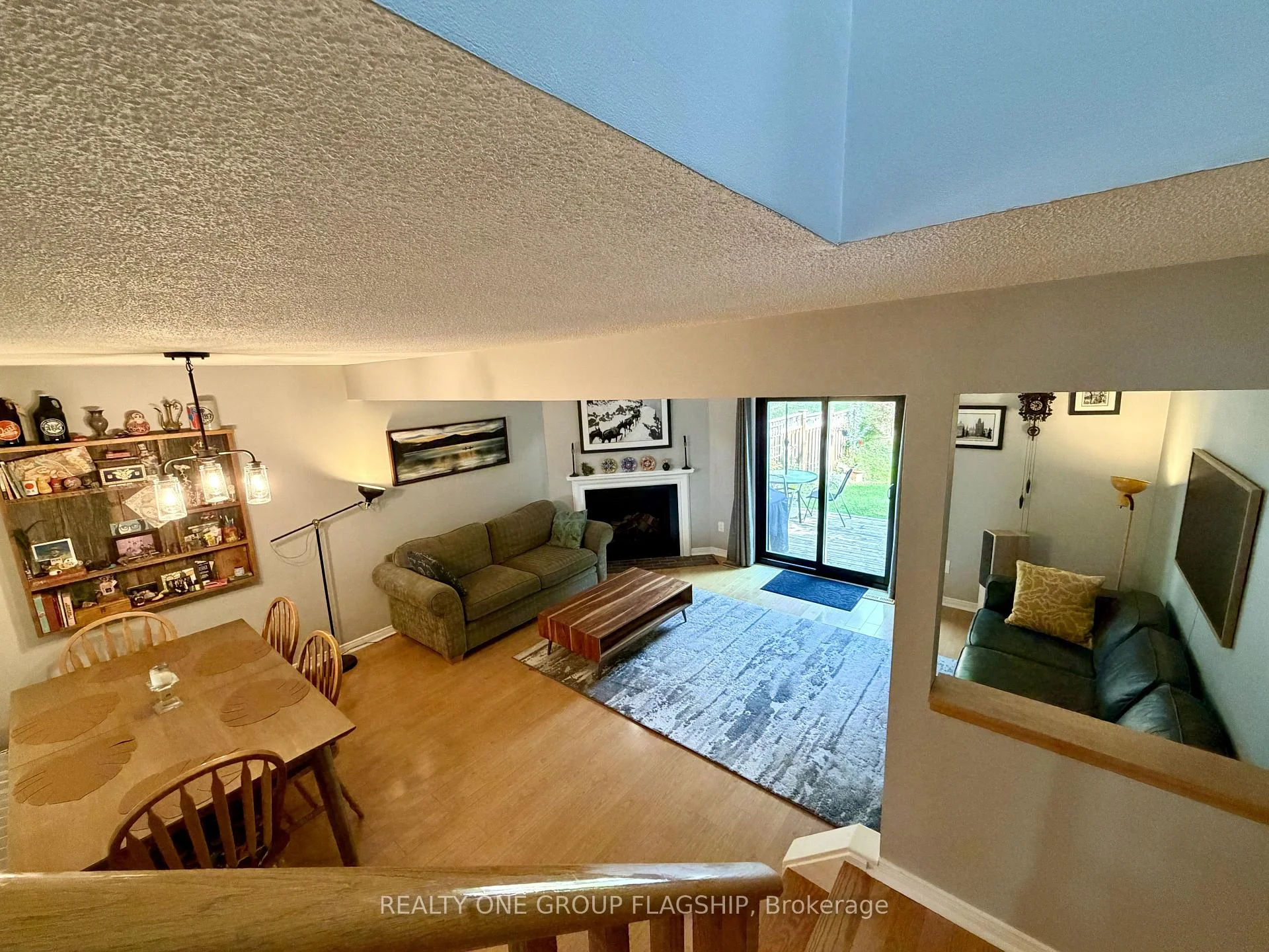 Photo 20 of 73 Durie Lane, Markham, Aileen-Willowbrook — HOMEH
