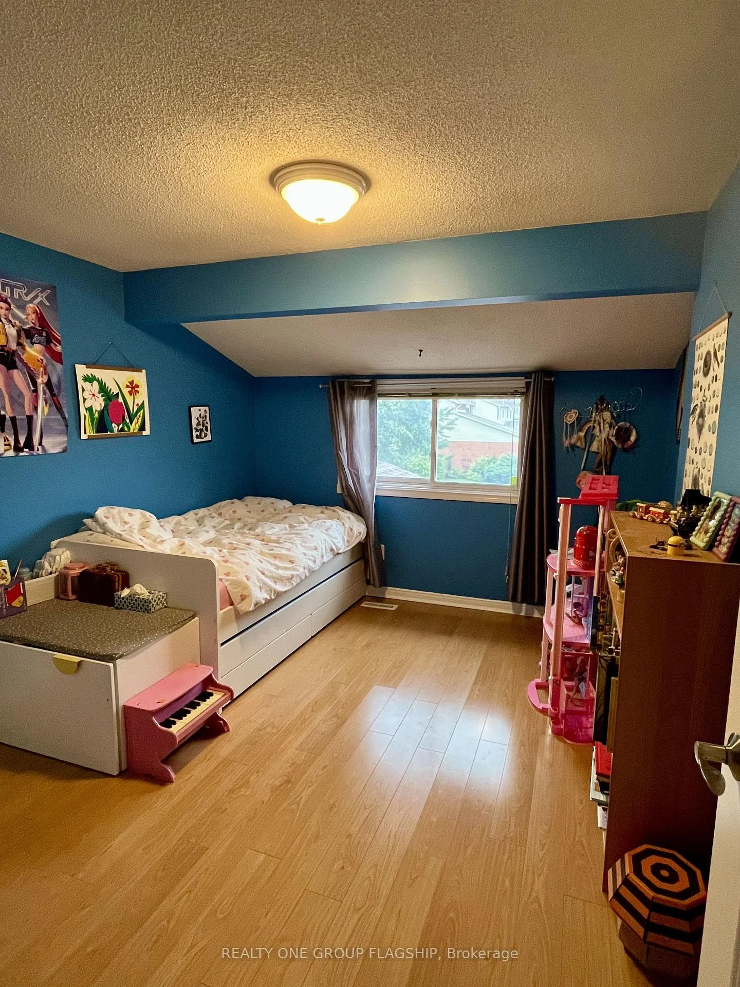 Photo 39 of 73 Durie Lane, Markham, Aileen-Willowbrook — HOMEH